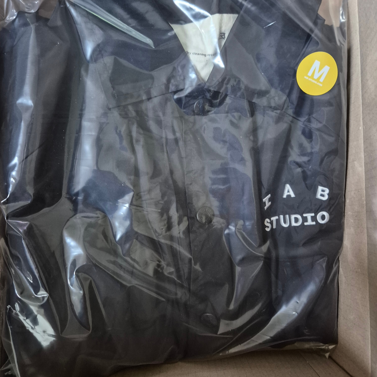 IAB Studio Coach Jacket Black 착용 스타일