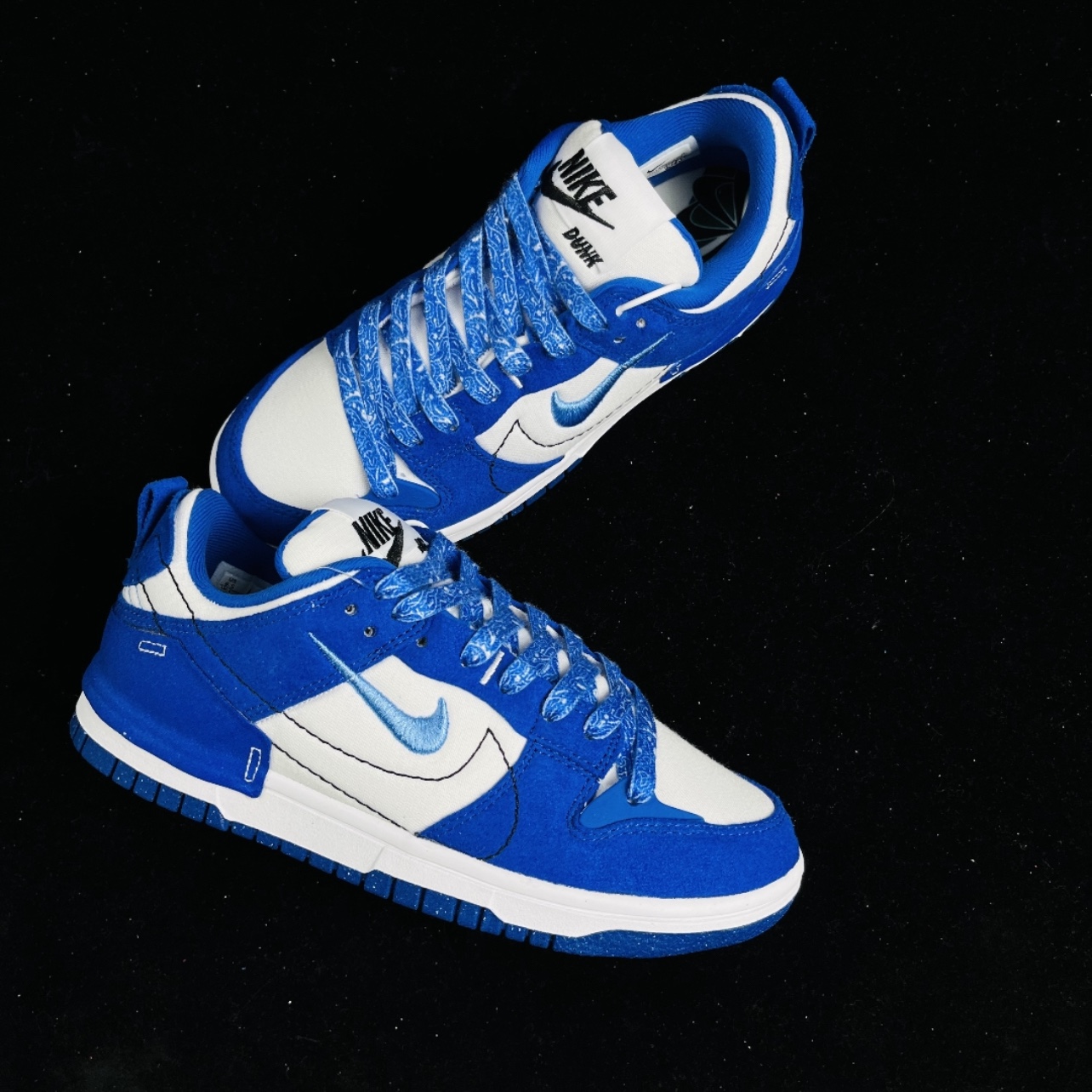 (W) Nike Dunk Low Disrupt 2 White and University Blue 착용 스타일
