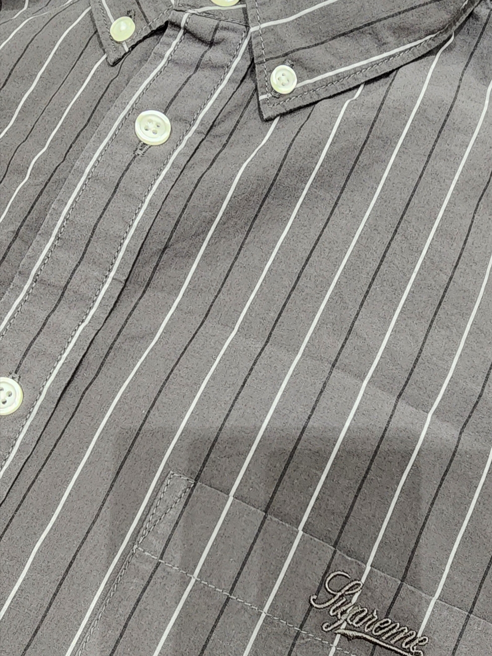 Supreme Loose Fit Stripe Shirt Grey - 24FW 착용 스타일