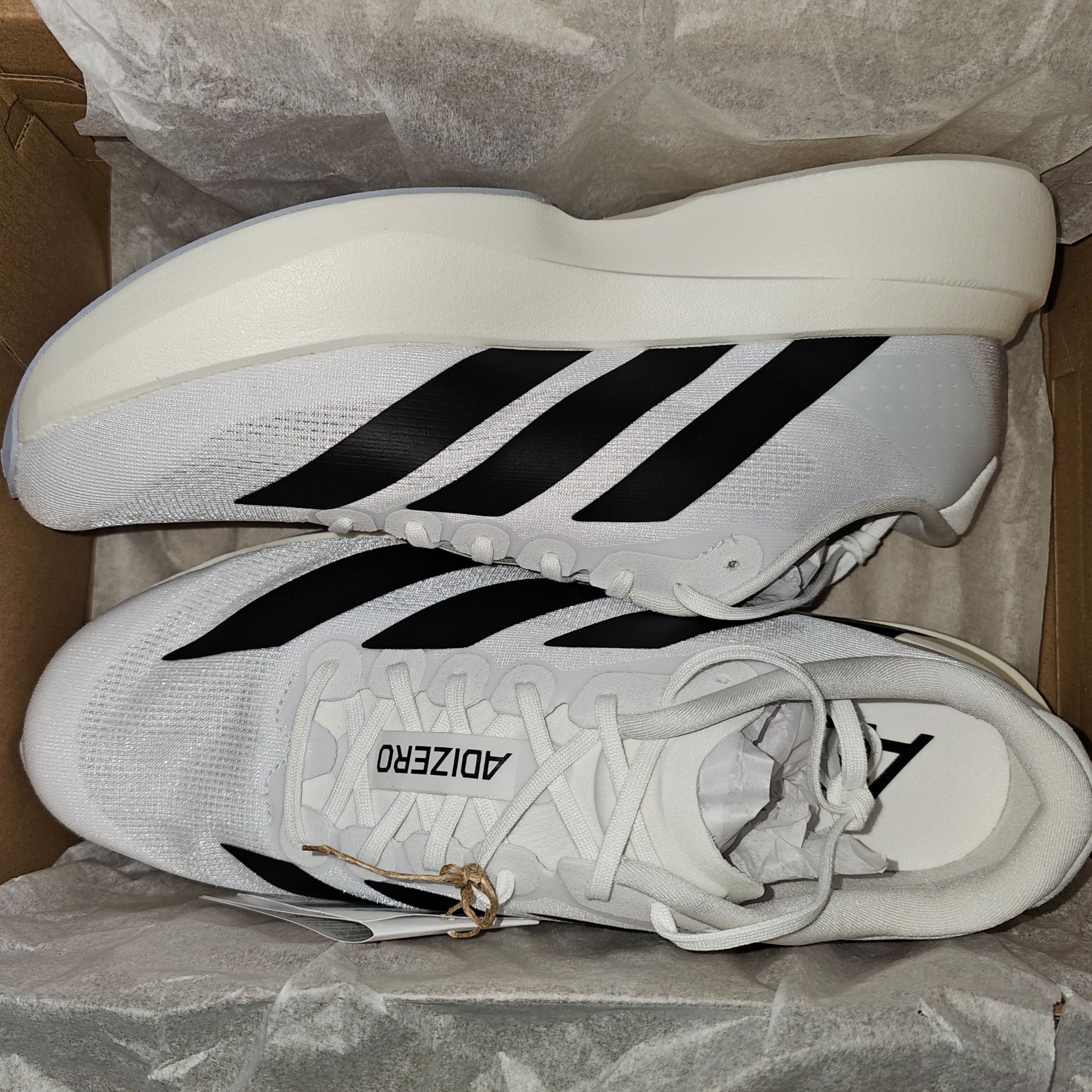 Adidas Adizero EVO SL Cloud White Core Black 착용 스타일