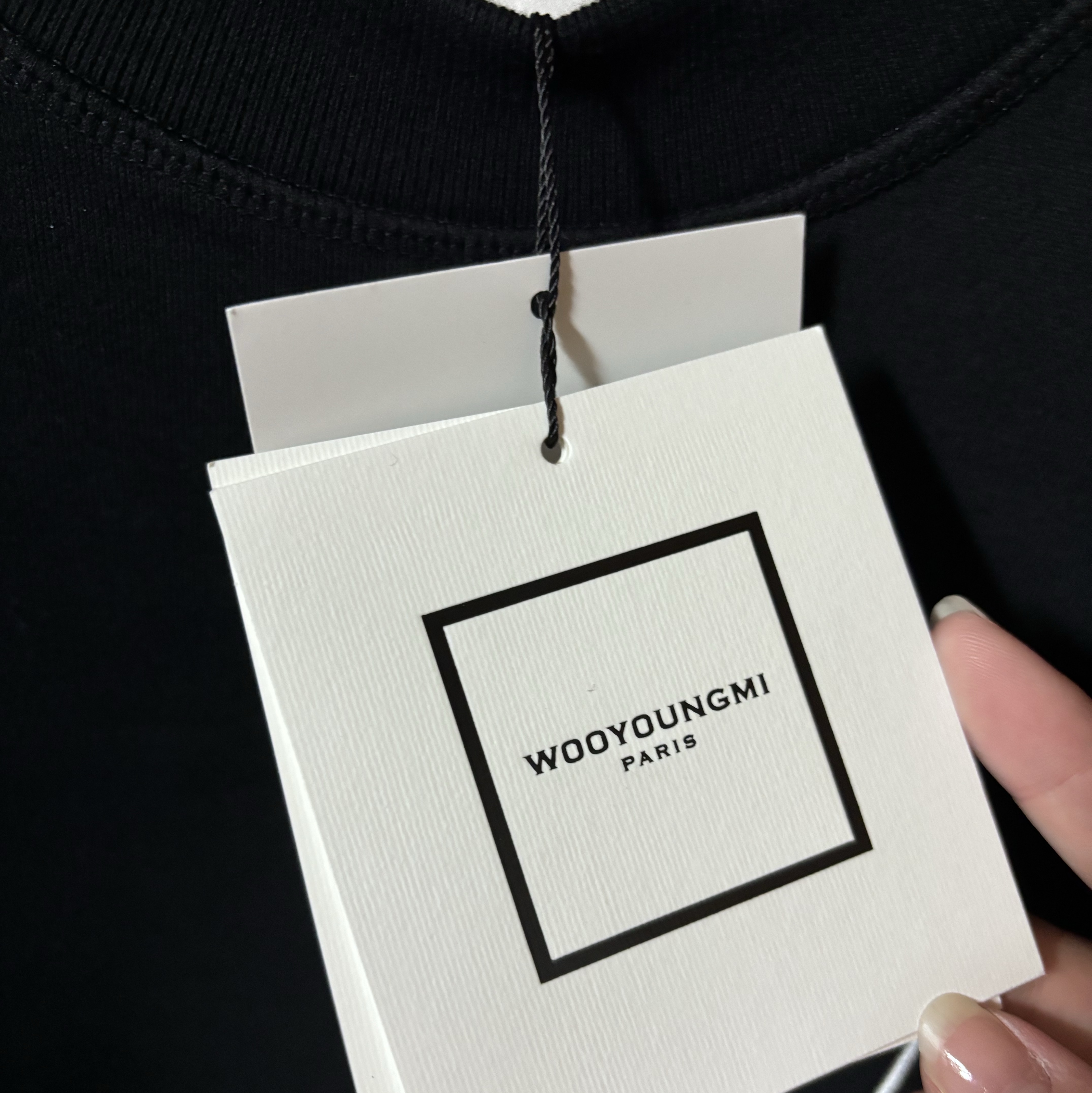 Wooyoungmi Cotton Back Logo Sweatshirt Black - 24SS 착용 스타일