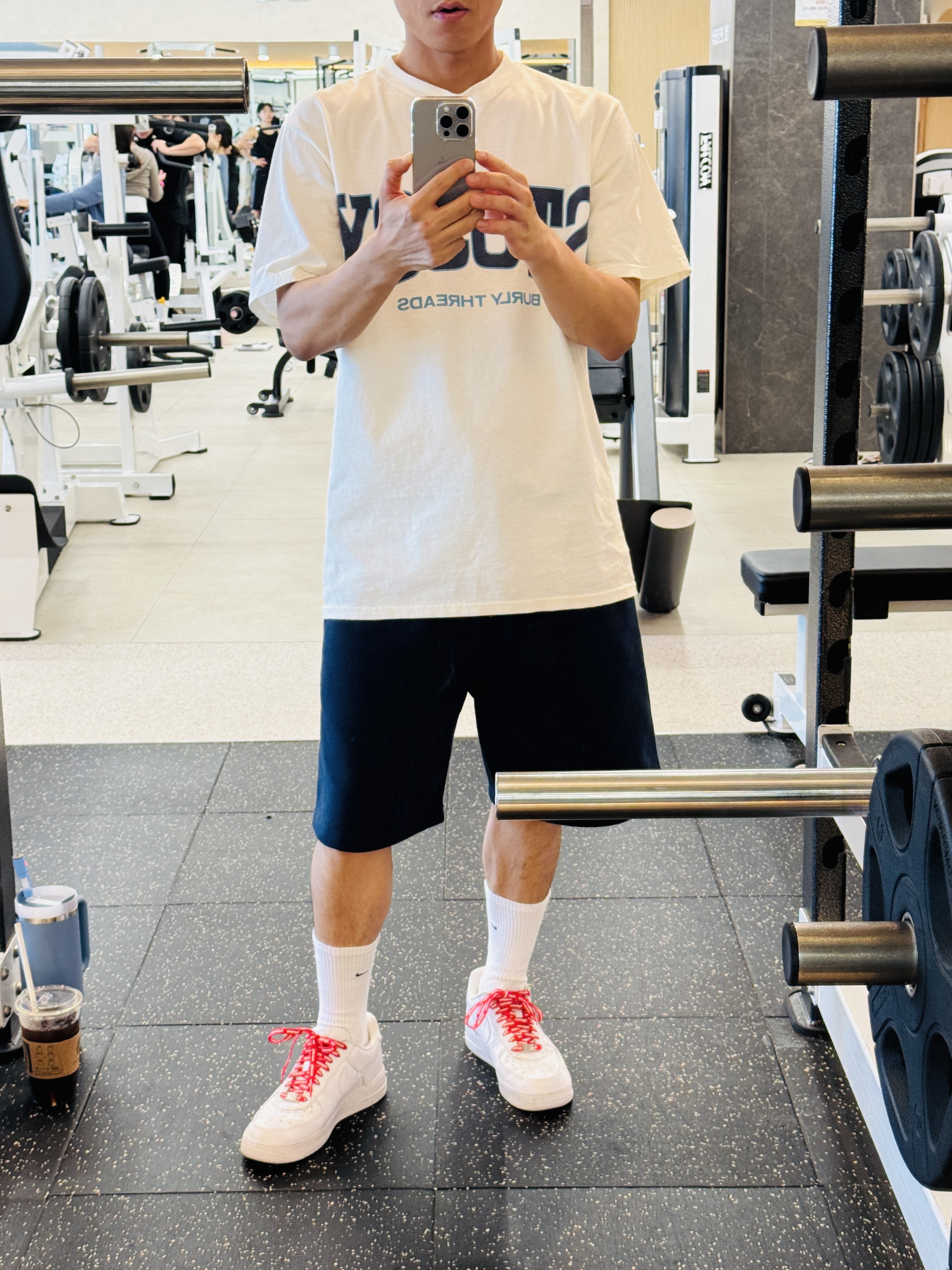 Stussy Burly Threads Pigment Dyed T-Shirt Natural, Nike Everyday Plus Cushioned Crew Socks White Varsity Royal (Korean Ver.) 착용 스타일