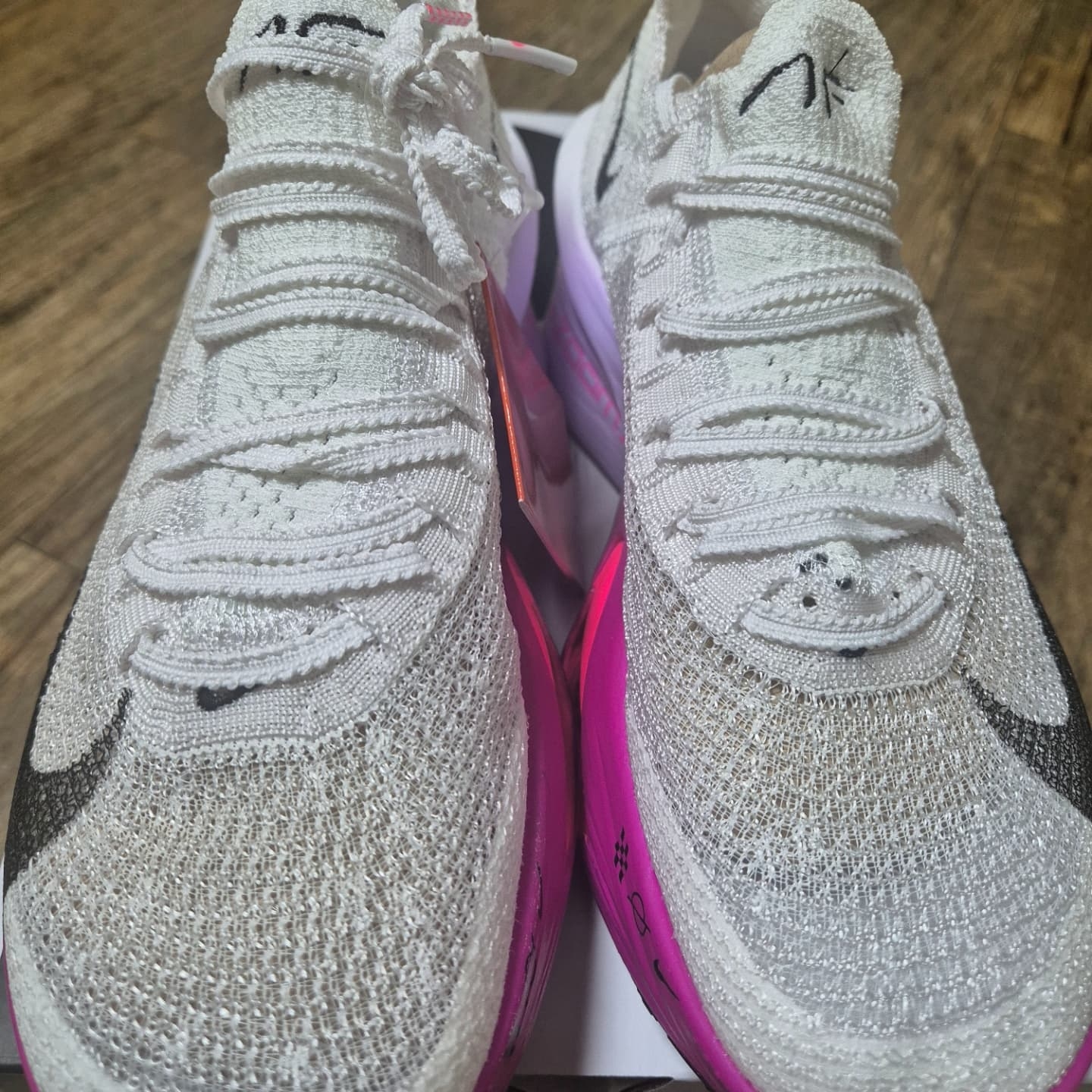 Nike Air Zoom Alphafly Next% 3 Hyper Pink 착용 스타일 - 2
