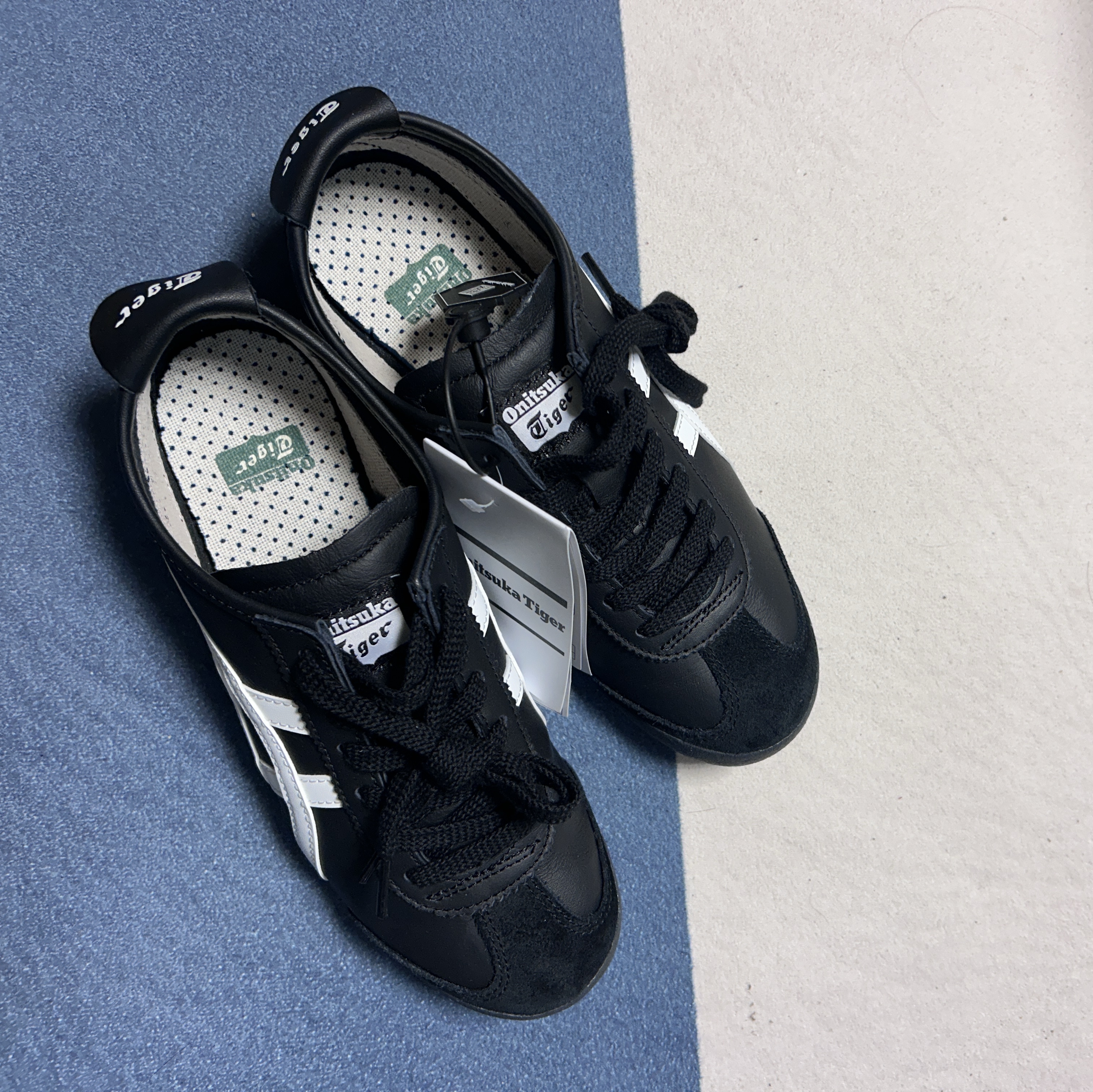 Onitsuka Tiger Mexico 66 Black White 착용 스타일