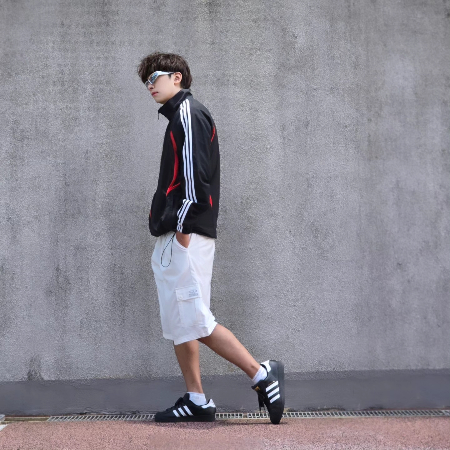 Adidas Archive Track Top Black - KR Sizing, Adidas Superstar Core Black White 착용 스타일 - 7