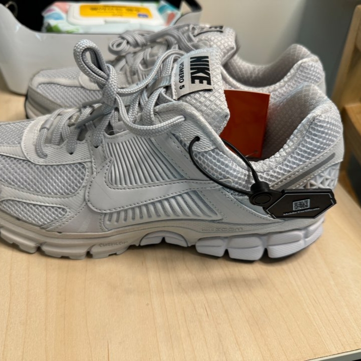 Nike Zoom Vomero 5 SP Vast Grey 2023 착용 스타일 - 2