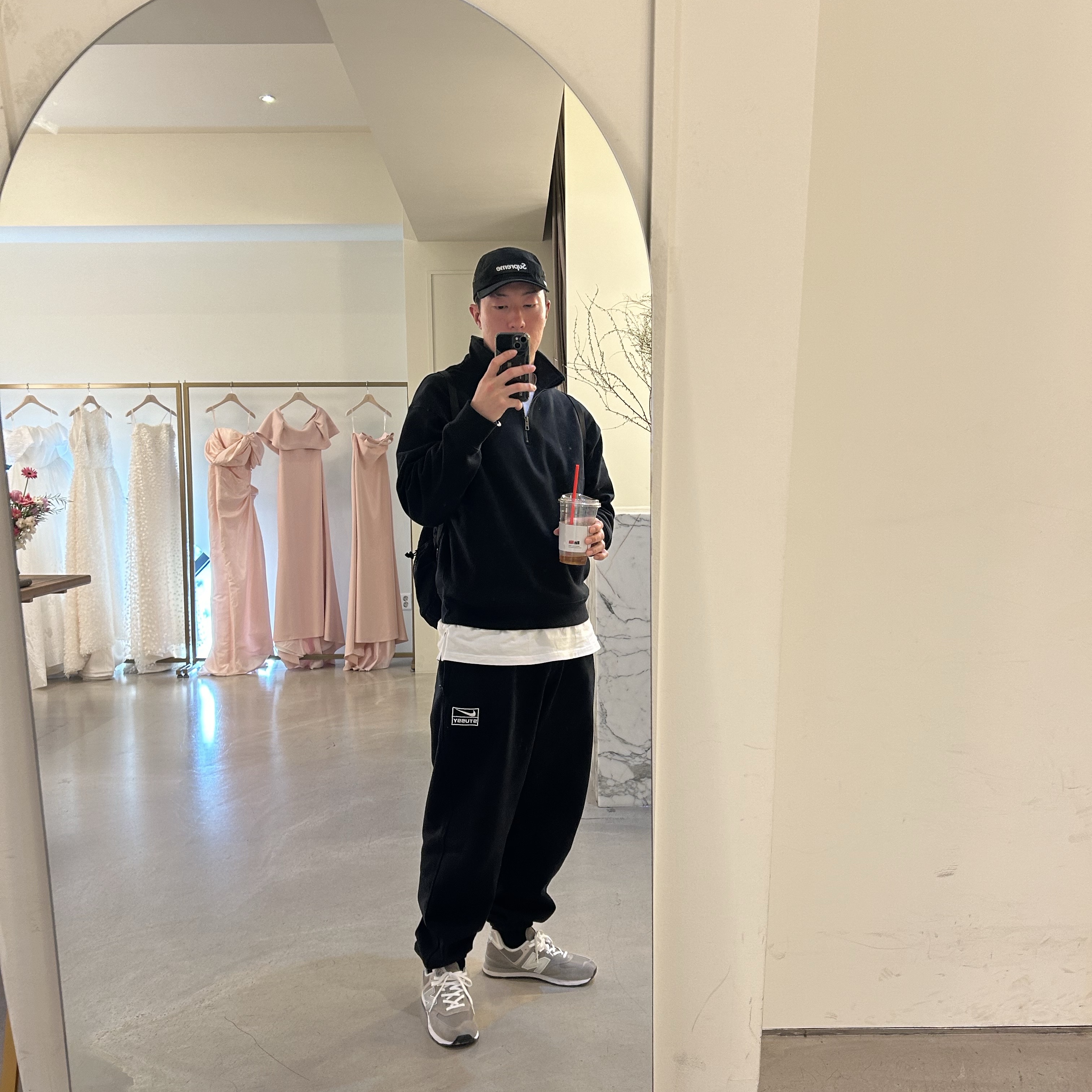 Nike x Stussy Washed Fleece Pants Black (FN5235-010), Supreme Military Camp Cap Black - 22SS 착용 스타일