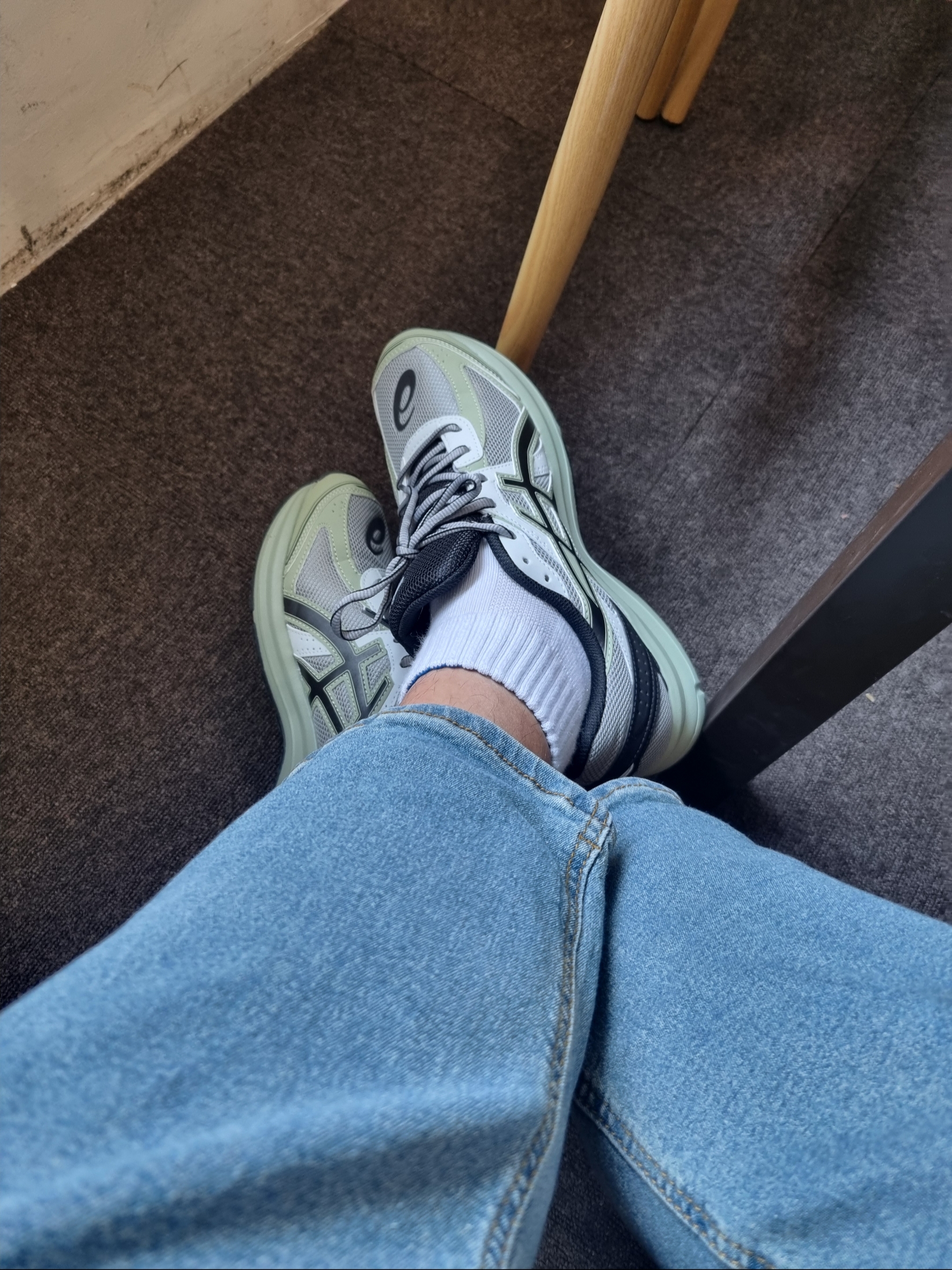 Asics Jog 100 S Sheet Rock - 2E Wide 착용 스타일
