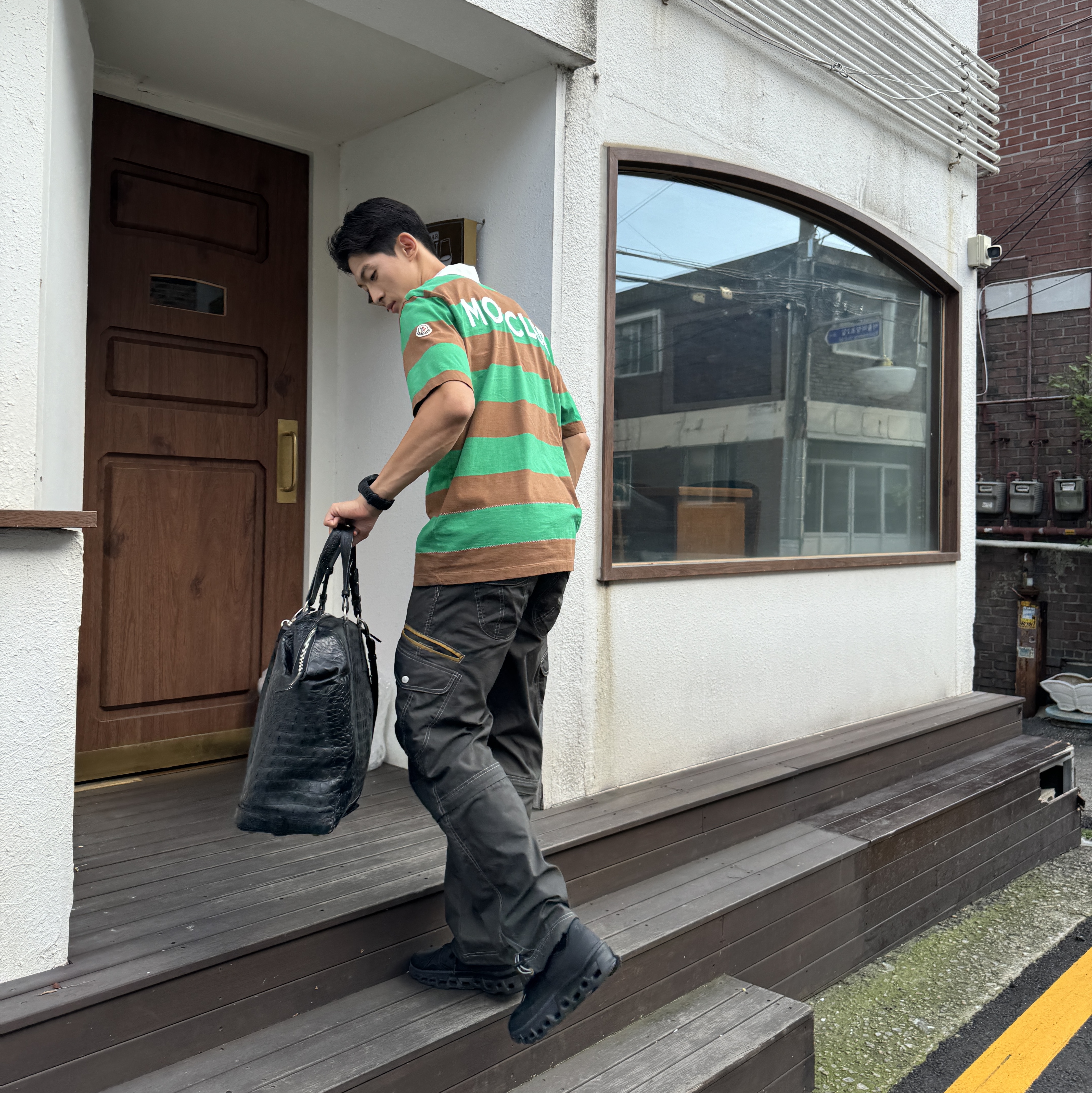 On Running x Post Archive Faction (Paf) Cloudmonster 2 Black Magnet, Norda 002 Cinder 착용 스타일 - 1
