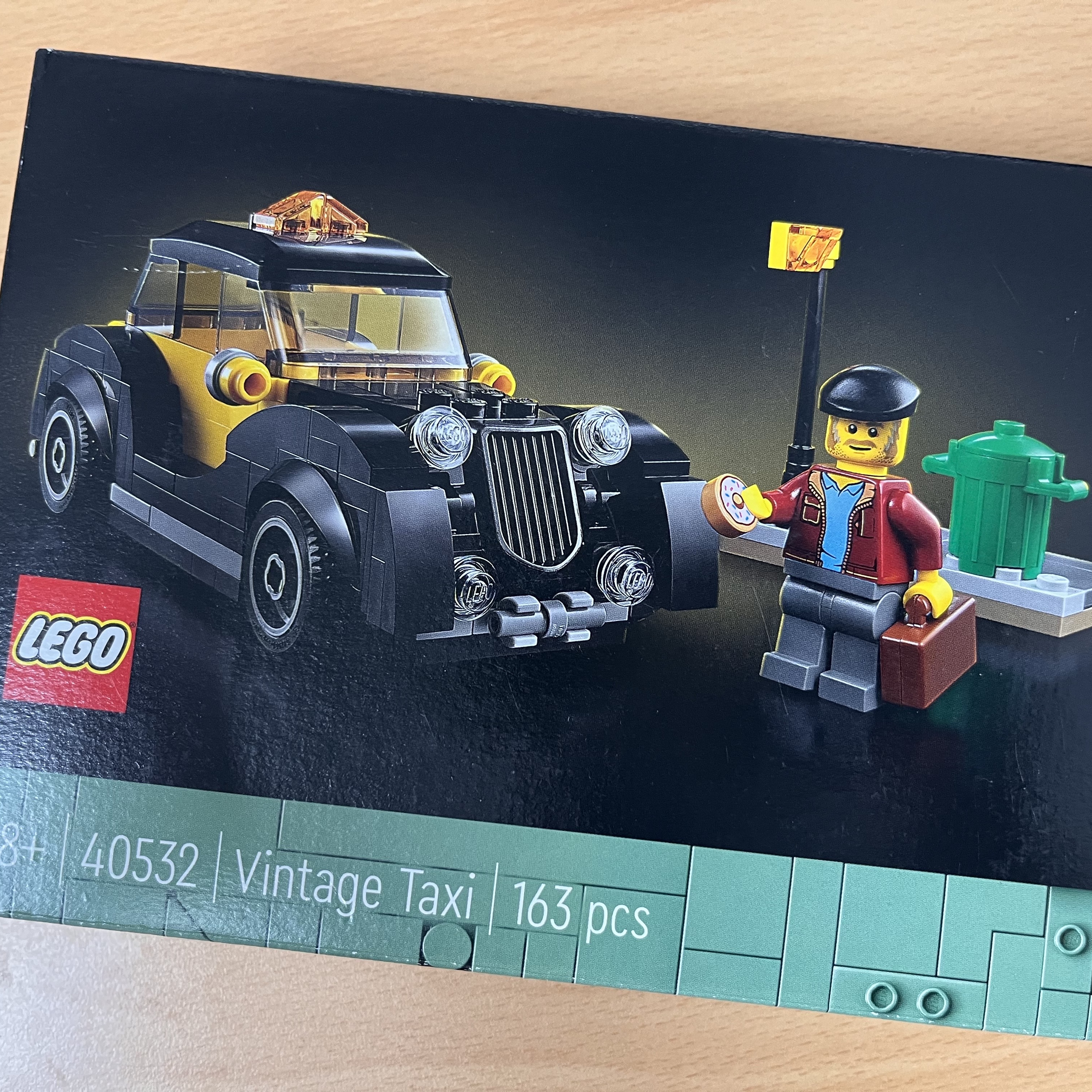 Lego Vintage Taxi 착용 스타일 - 1