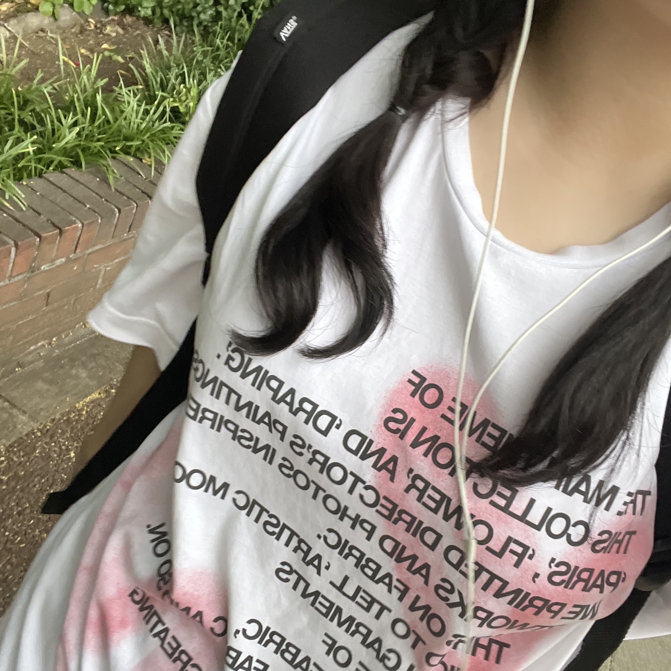 The Museum Visitor Heart Sprayed T-Shirts White, The Museum Visitor Heart Sprayed T-Shirt White 착용 스타일