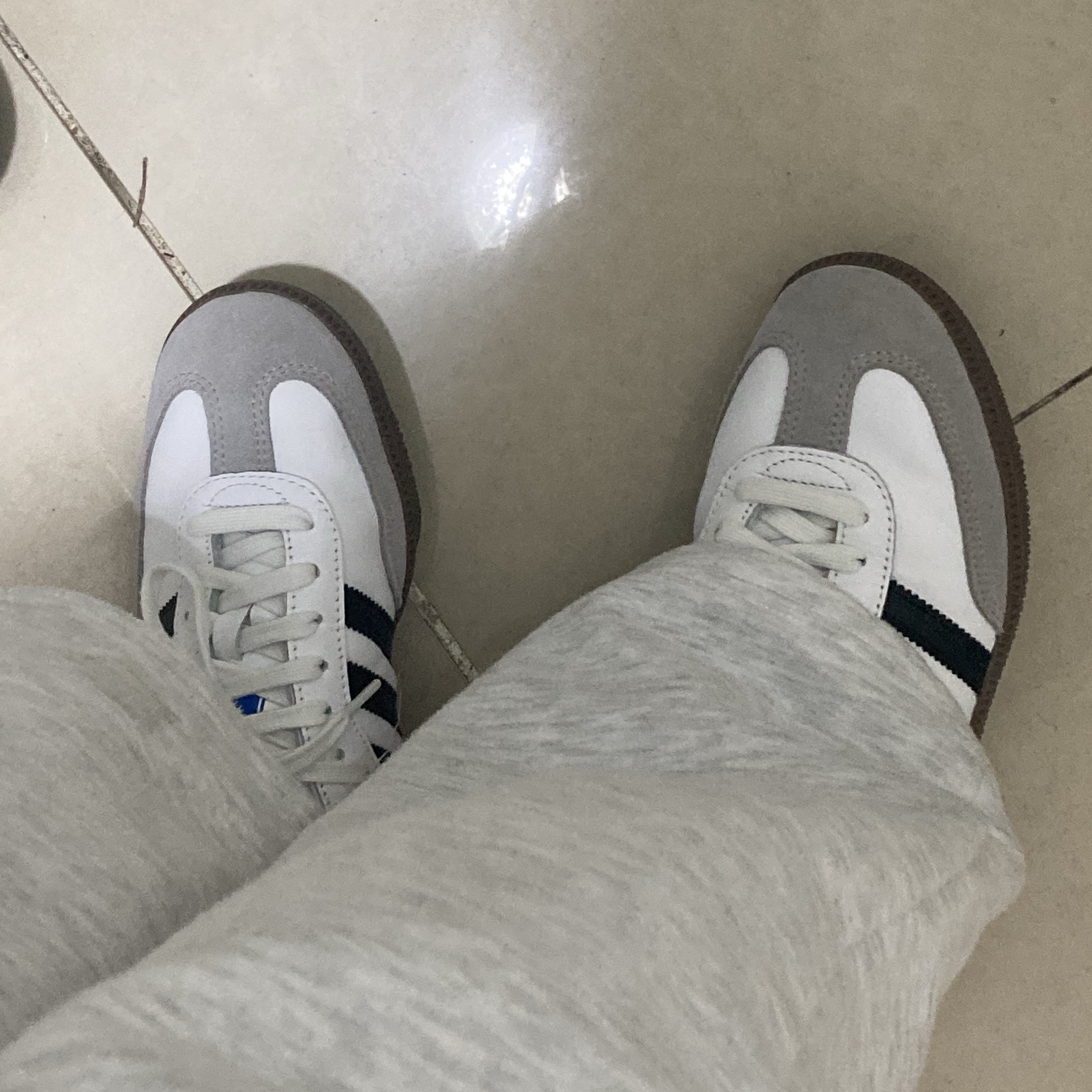 Adidas Samba OG Cloud White 착용 스타일