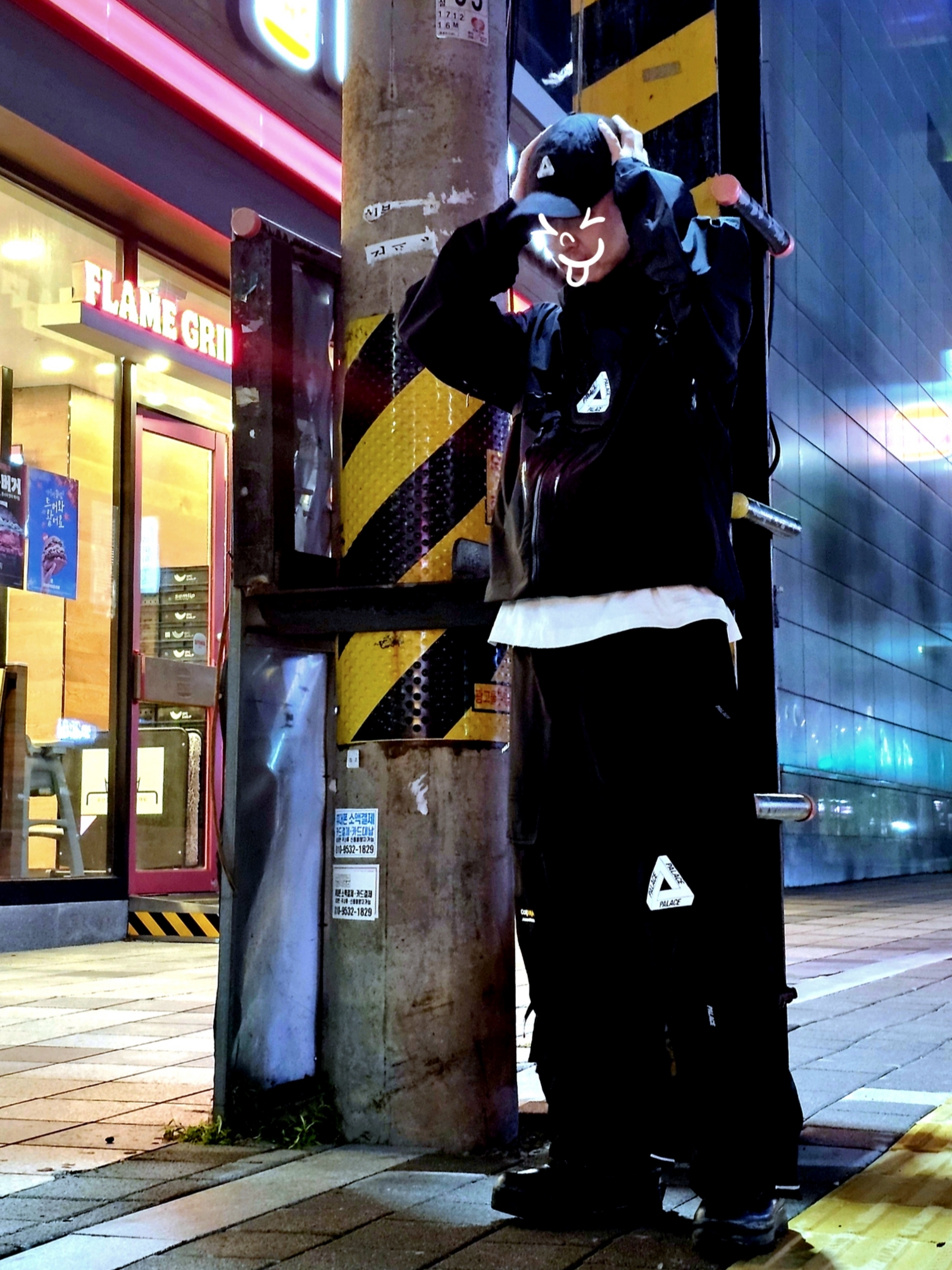 Palace Tri-Ferg Patch Shell 6-Panel Black - 21FW, Palace Cordura Eco Hex Ripstop Shot Bag Black - 23FW 착용 스타일