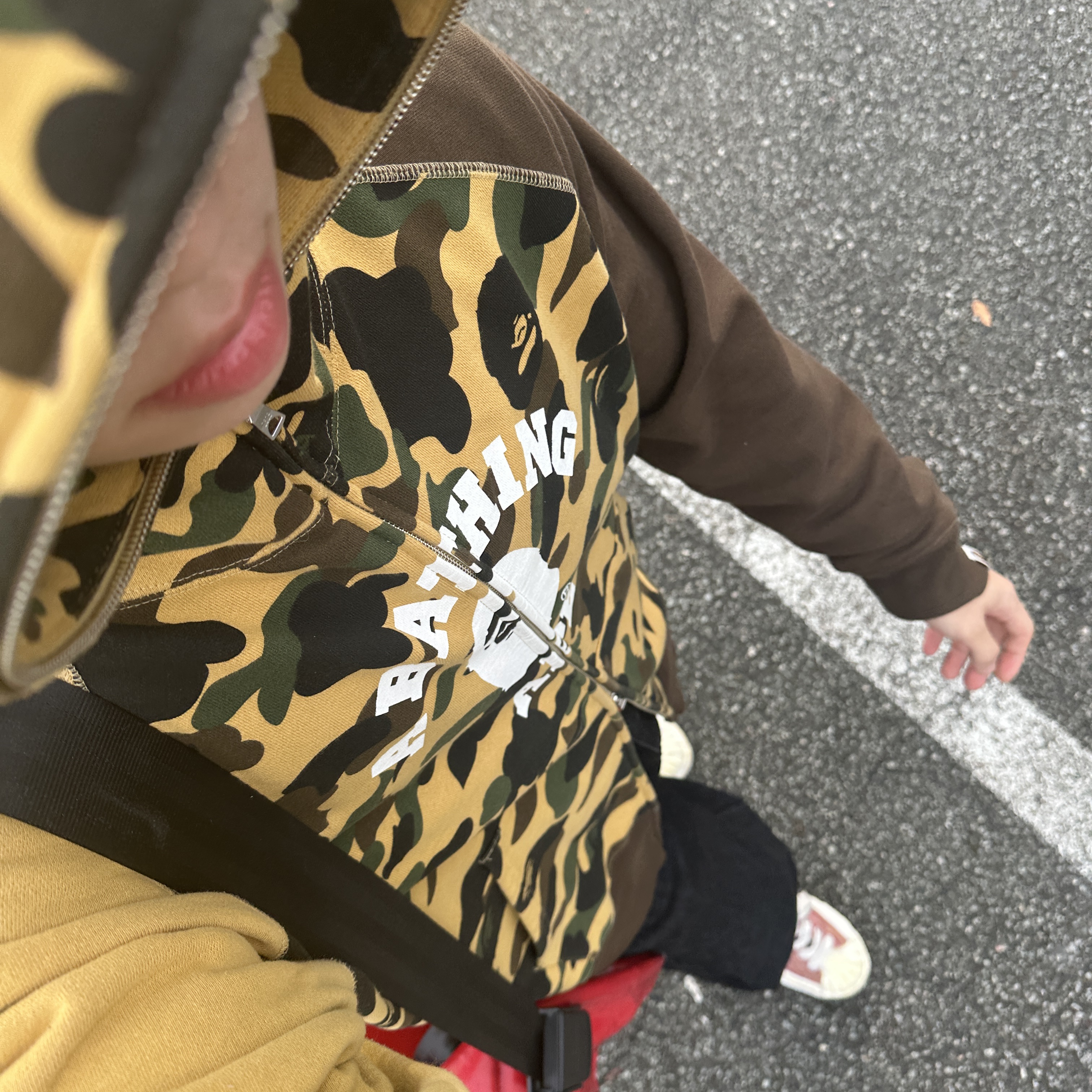 BAPE 1st Camo Crazy College Full Zip Hoodie Yellow, BAPE PONR 1st Camo 2nd Shark Full Zip Hoodie Green 착용 스타일 - 2