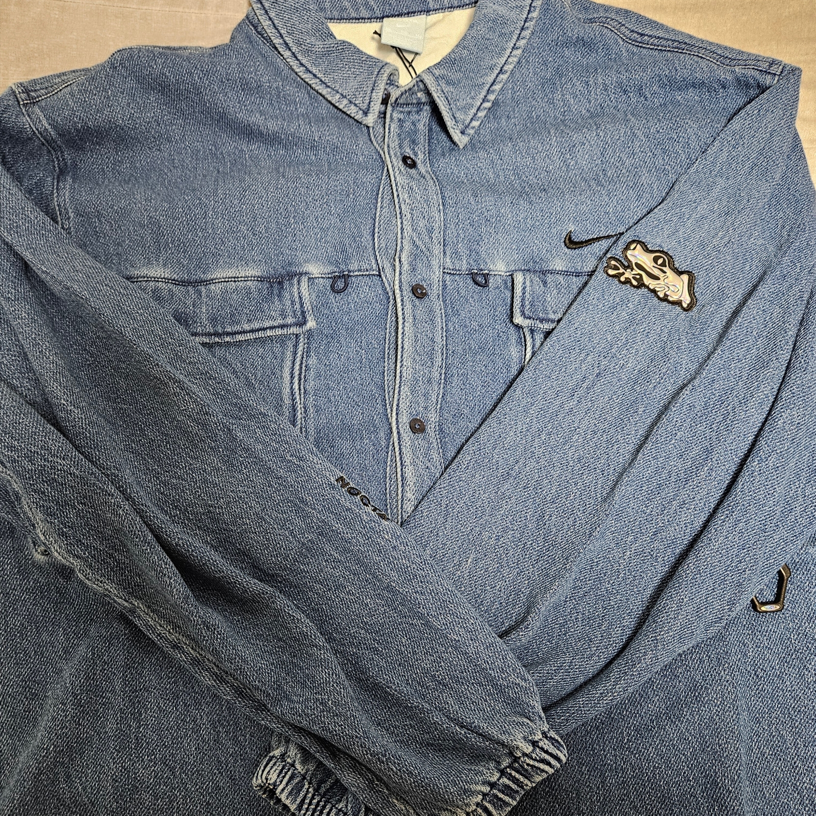 Nike x Drake Nocta Opal Lily Pad Denim Shirt French Blue (FZ3260-486) 착용 스타일