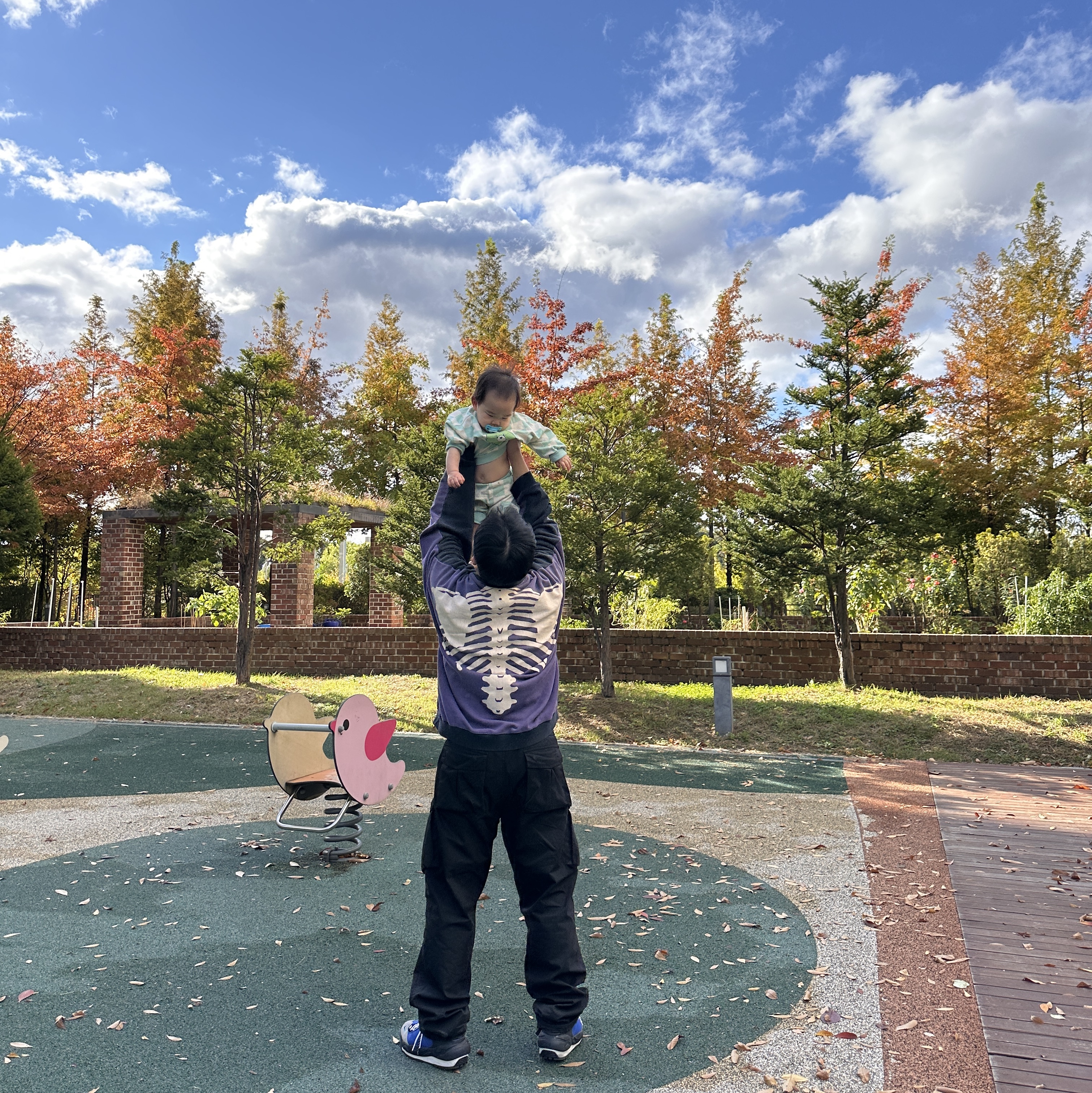 Kapital 2 Tone Big Fleece Sweatshirt Black Purple, Nike x Sacai Magmascape SP Varsity Royal 착용 스타일 - 3