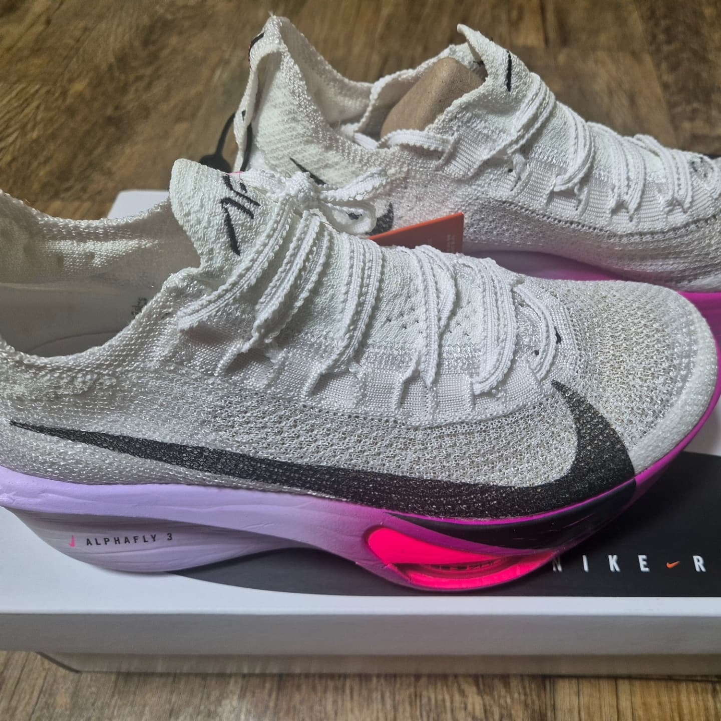Nike Air Zoom Alphafly Next% 3 Hyper Pink 착용 스타일 - 1