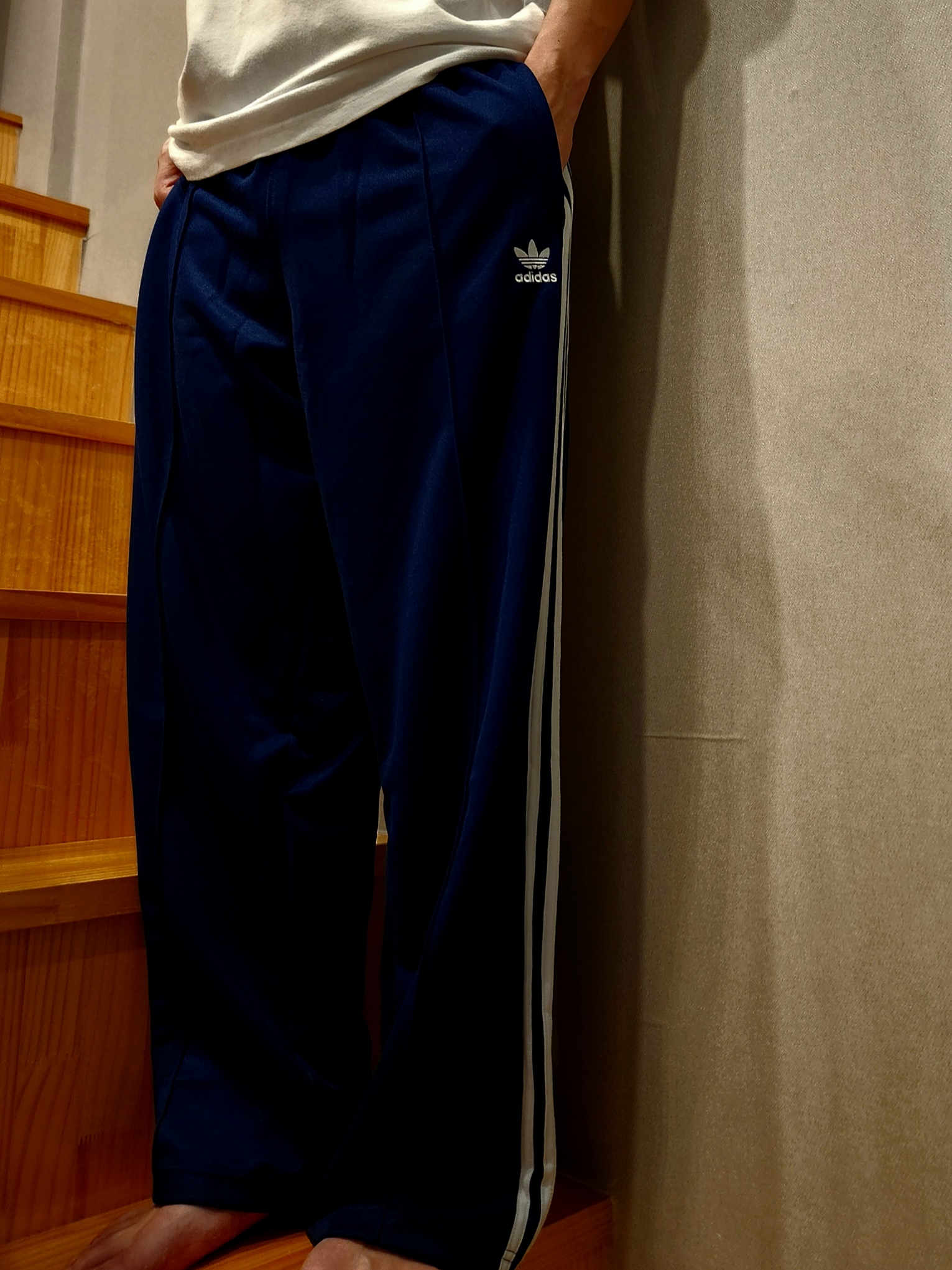 Adidas Adicolor Baggy Fit Firebird Track Pants Night Indigo - KR Sizing 착용 스타일