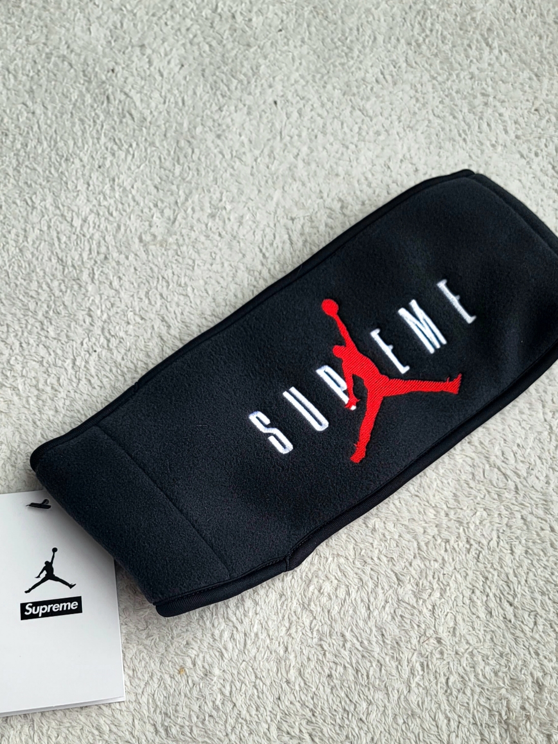 Supreme x Jordan Headband Black - 24FW 착용 스타일 - 1