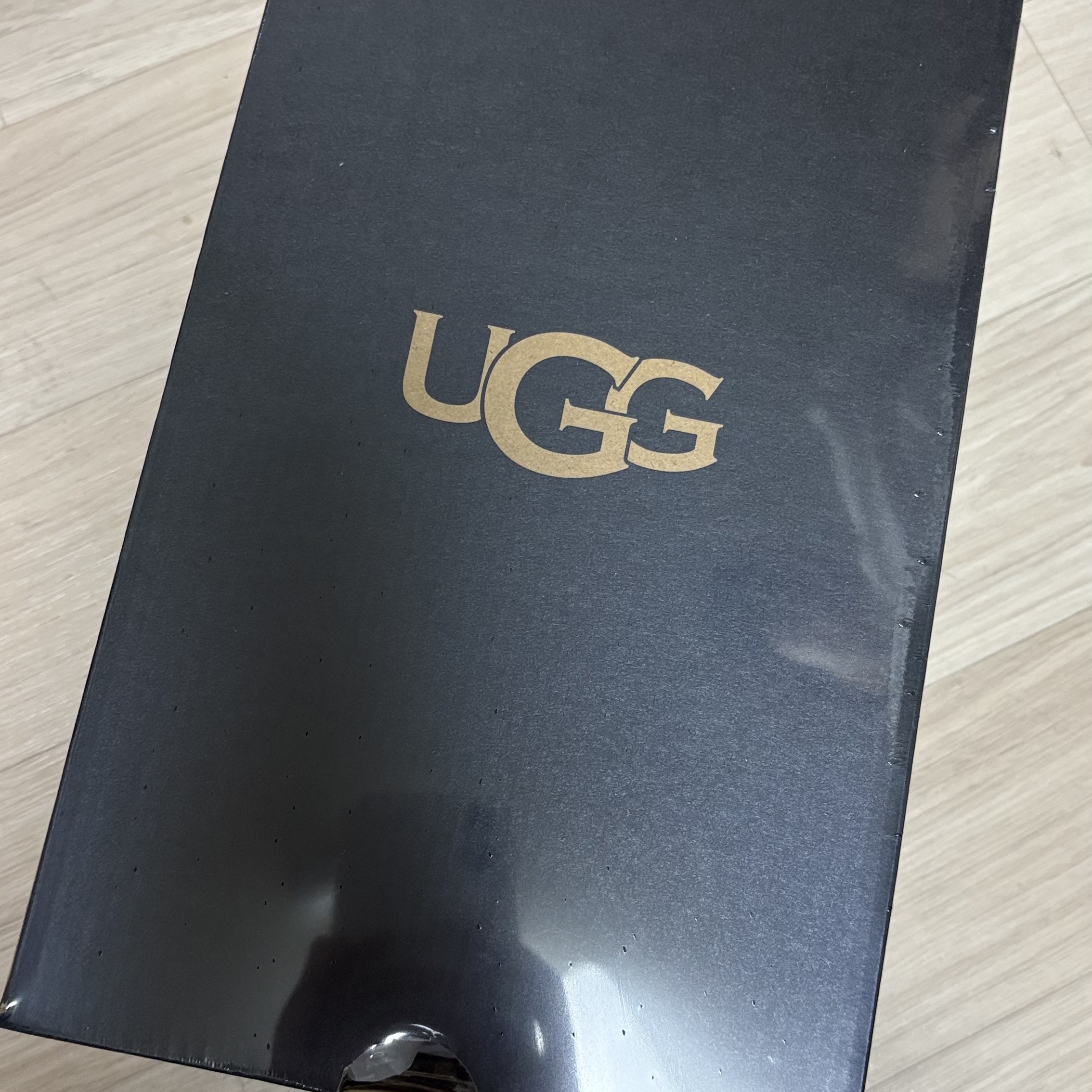 UGG Tasman Slipper Chestnut 착용 스타일 - 3