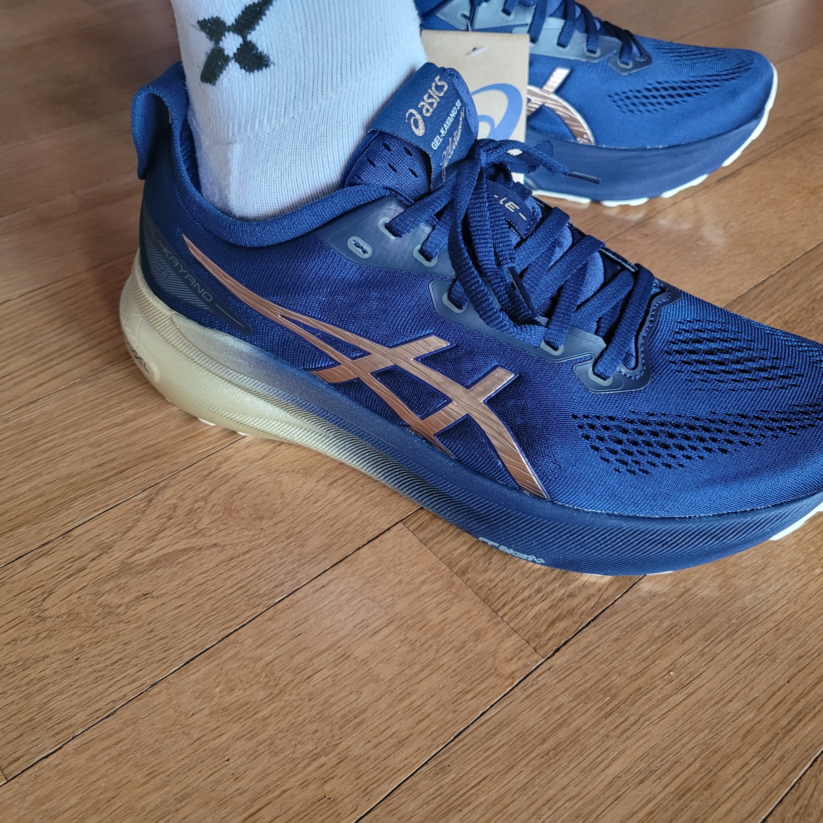 Asics Gel-Kayano 31 Platinum Blue Expanse Champagne 착용 스타일