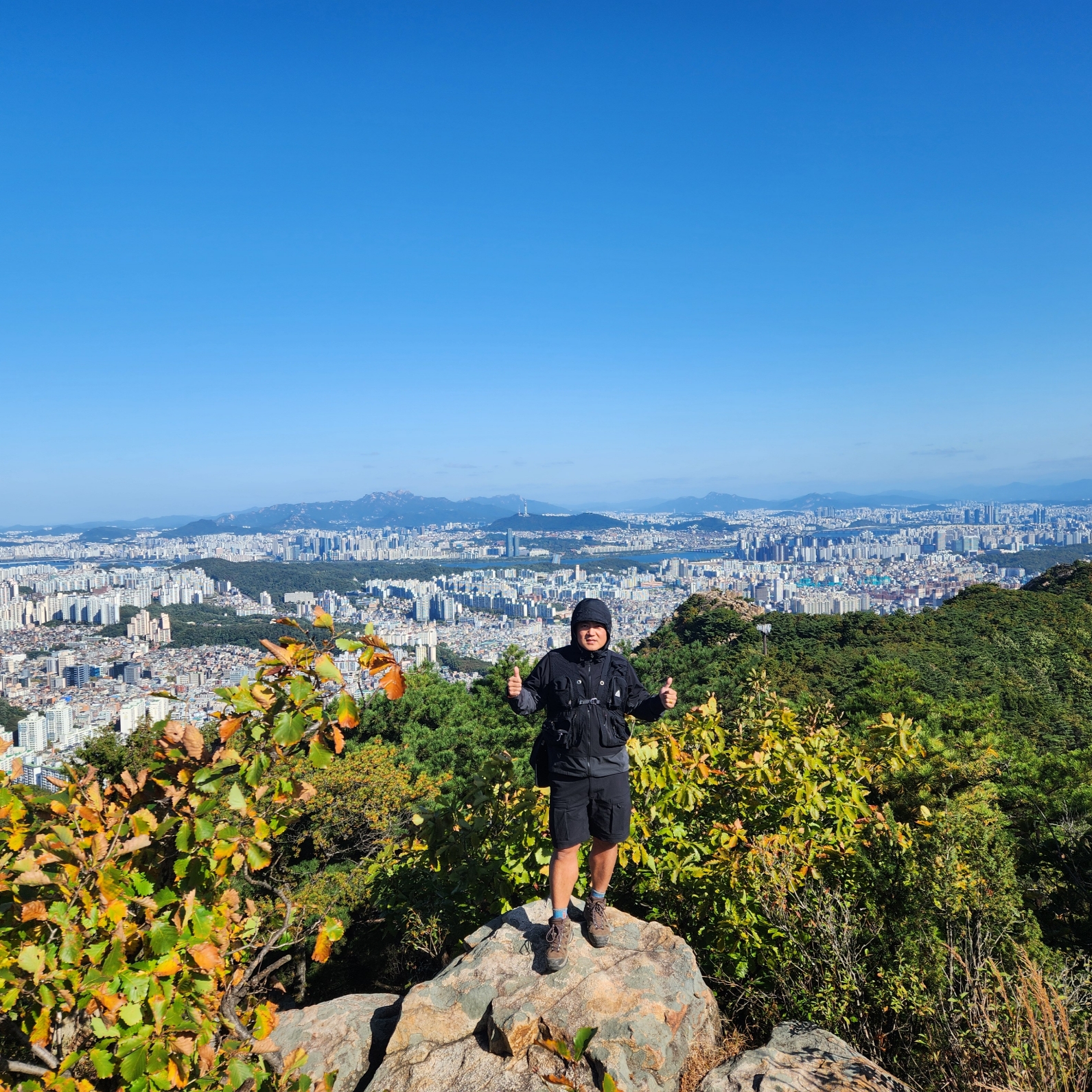 Nike ACG Sun Farer Jacket Black - Asia, Nike ACG Smith Summit Cargo Pants Black Anthracite - Asia 착용 스타일