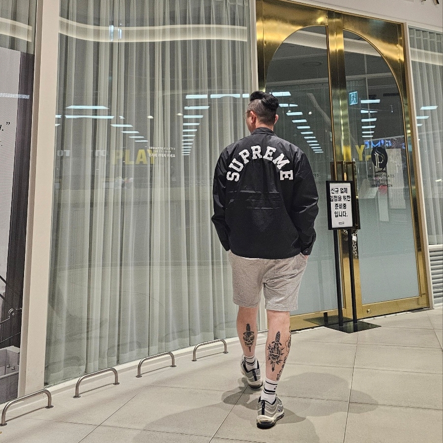 Supreme x Champion Coaches Jacket Black - 24SS 착용 스타일 - 1