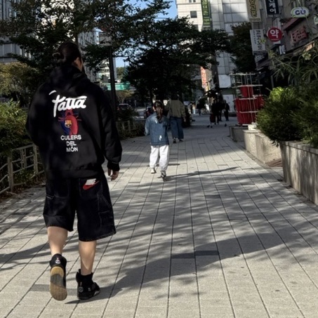 Jordan 5 x Paris Saint-Germain Retro Black, Supreme x Nike Denim Short Black - 24SS 착용 스타일 - 1