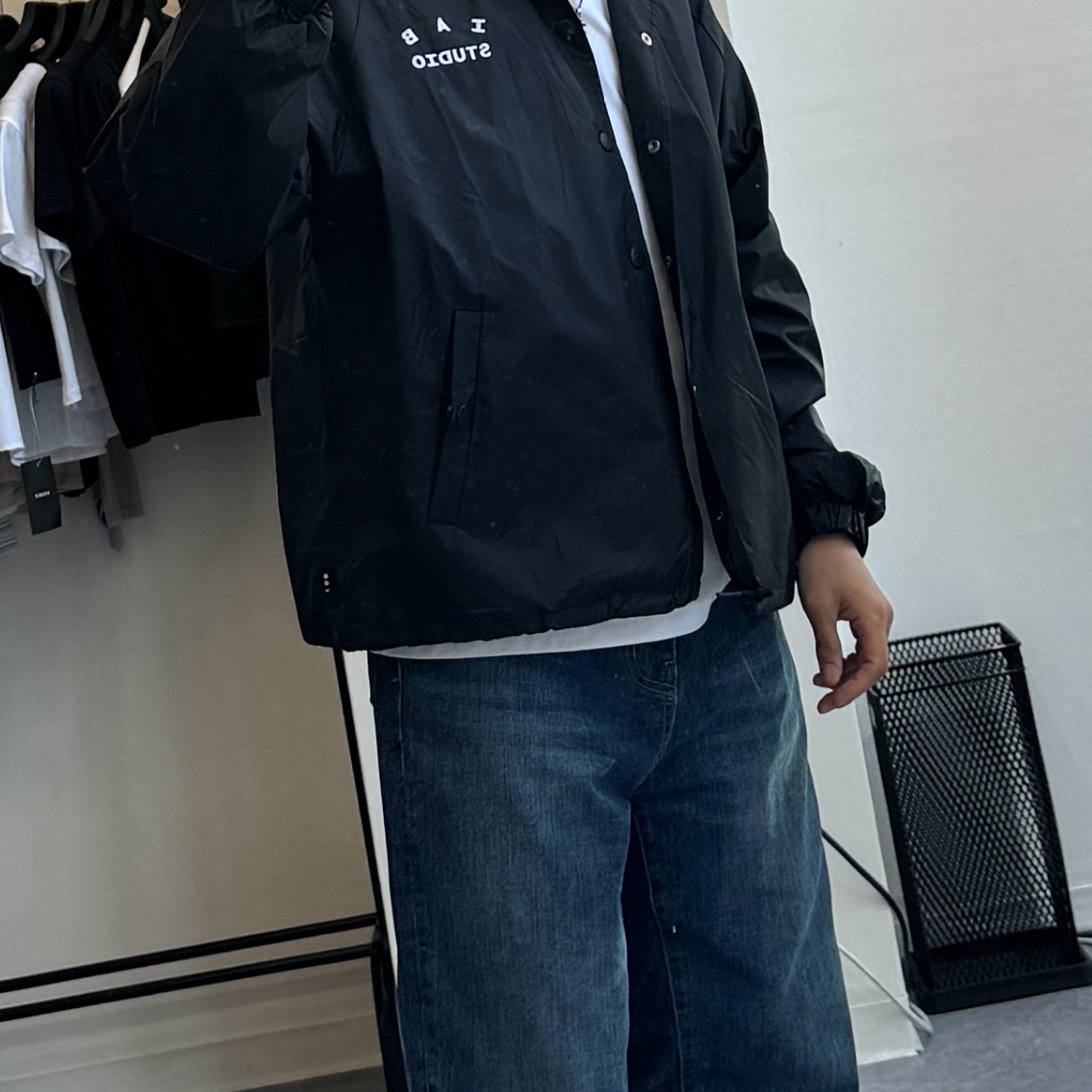 IAB Studio Coach Jacket Black 착용 스타일 - 1