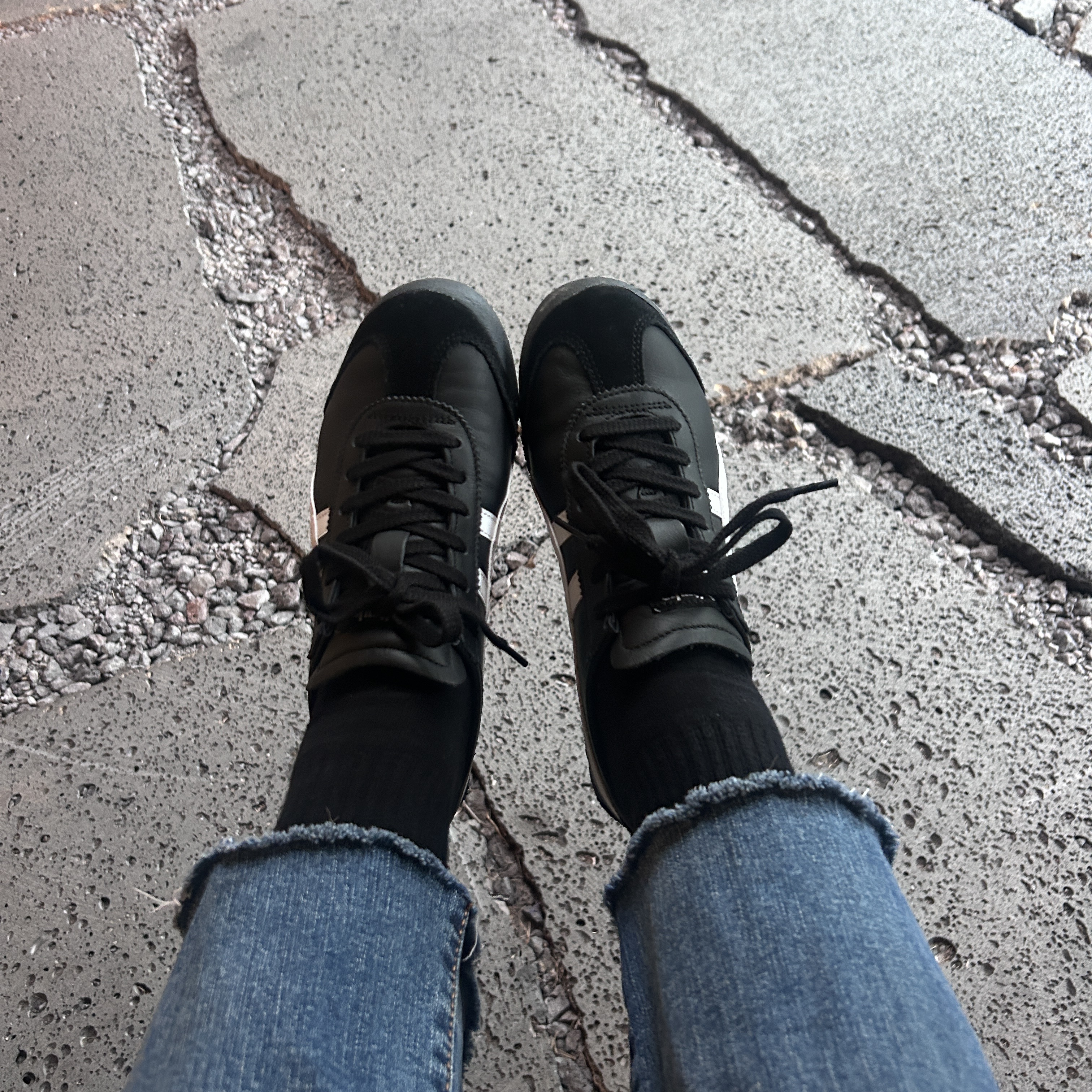 Onitsuka Tiger Mexico 66 Black White 착용 스타일