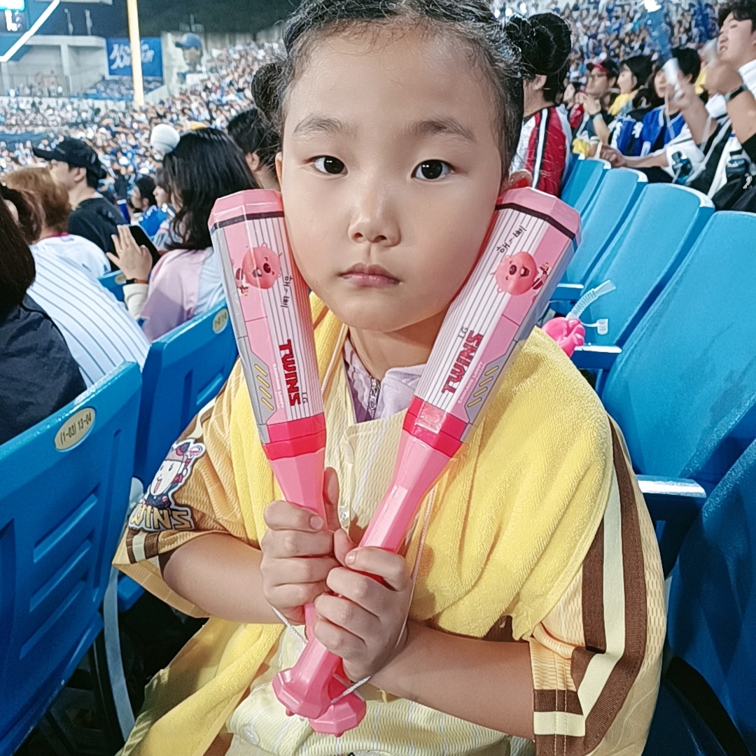 [즉시배송] LG TWINS x Maru is a Puppy Uniform Non Marking Ver 착용 스타일