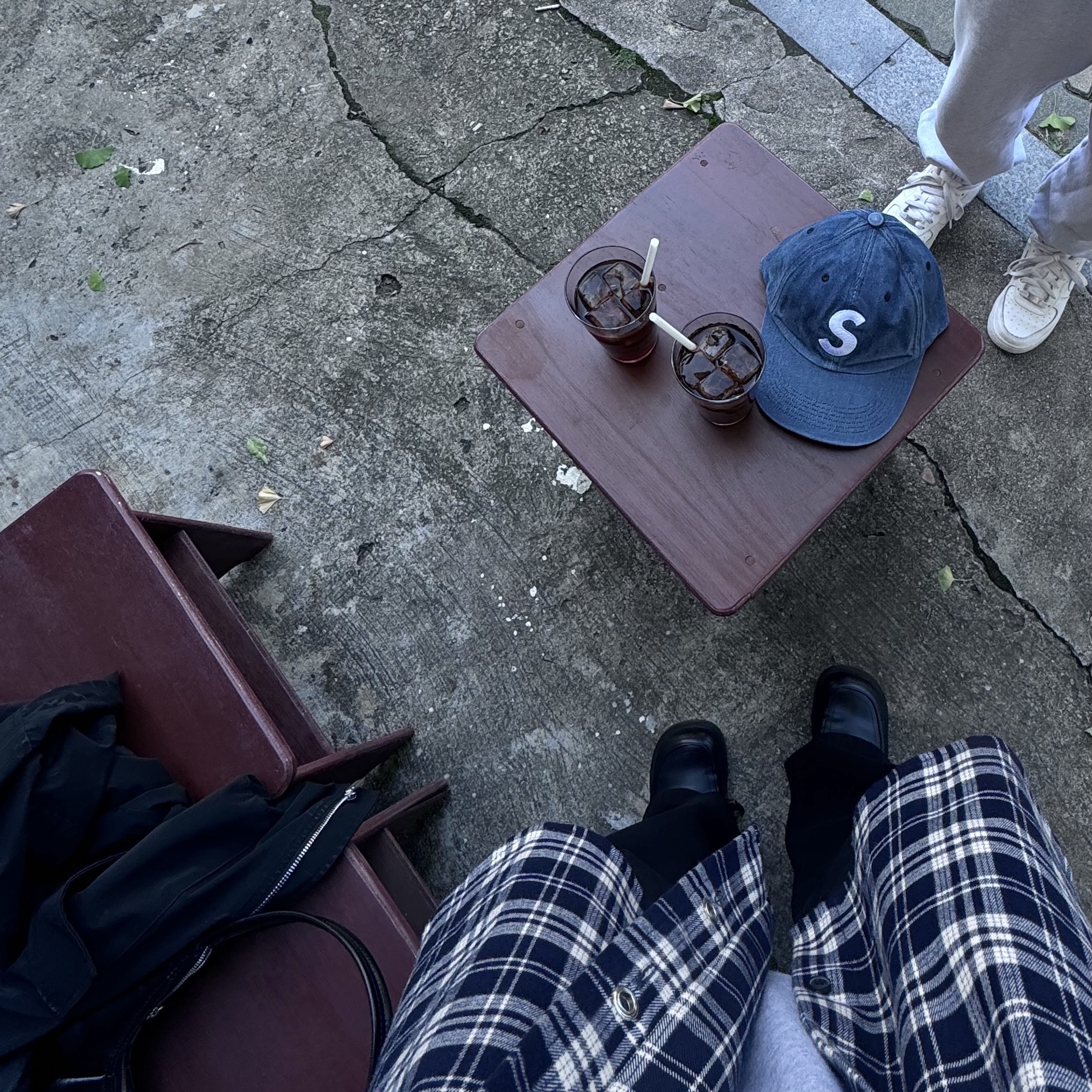 Supreme Pigment S Logo 6-Panel Denim - 24FW, Nike Air Force 1 '07 Low White 착용 스타일 - 2