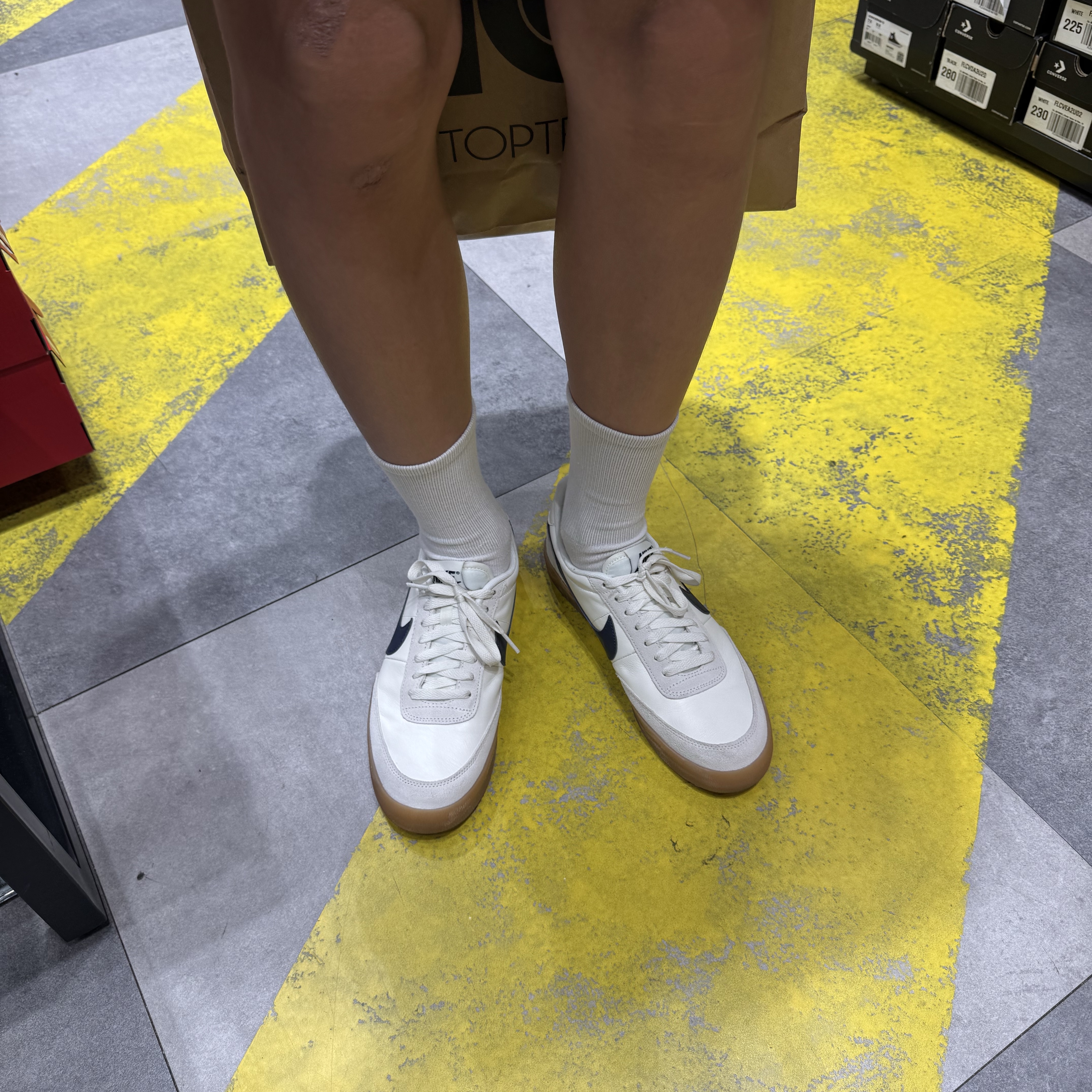 Nike x J.Crew Killshot 2 Sail Midnight Navy 착용 스타일