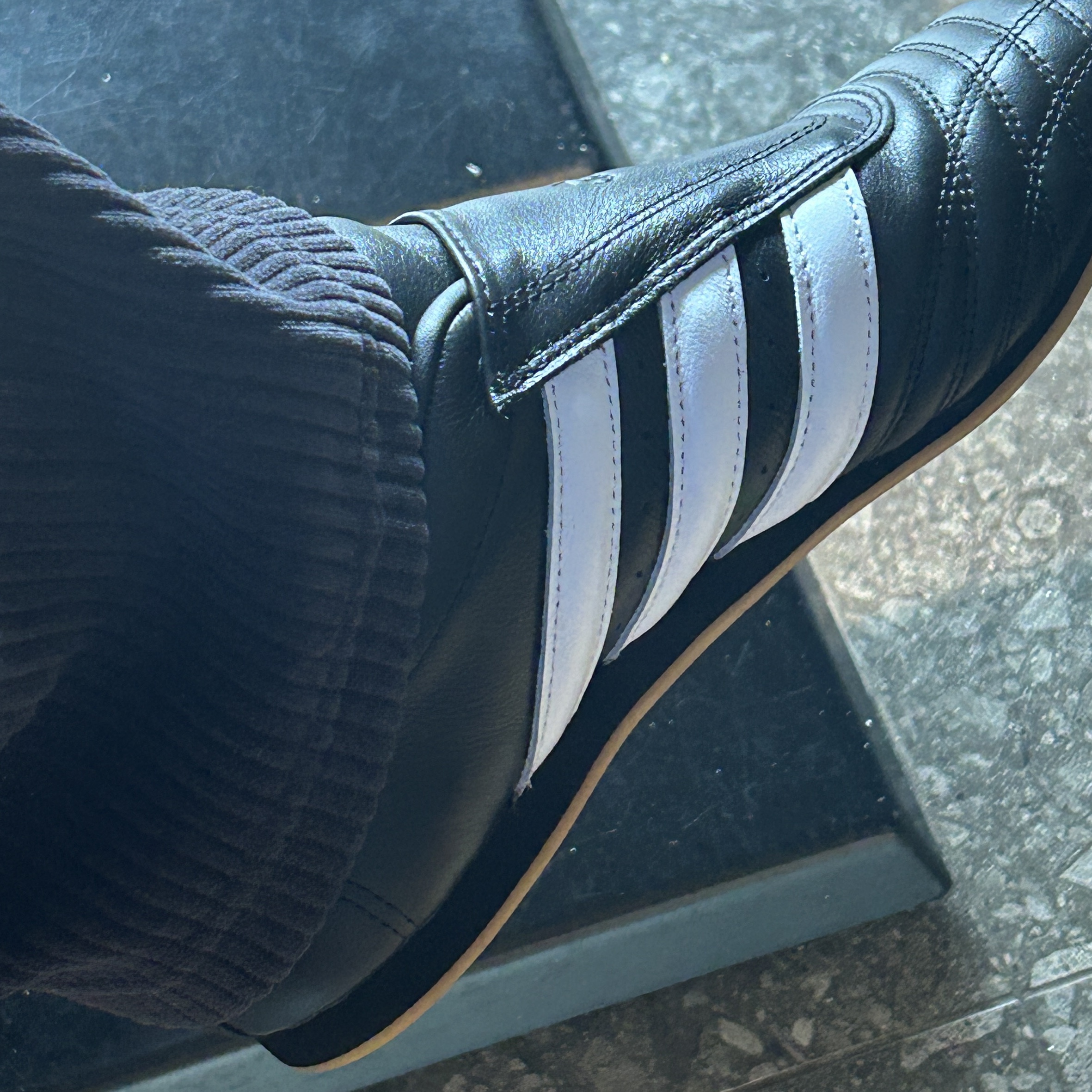 (W) Adidas Taekwondo Core Black Cloud White 착용 스타일