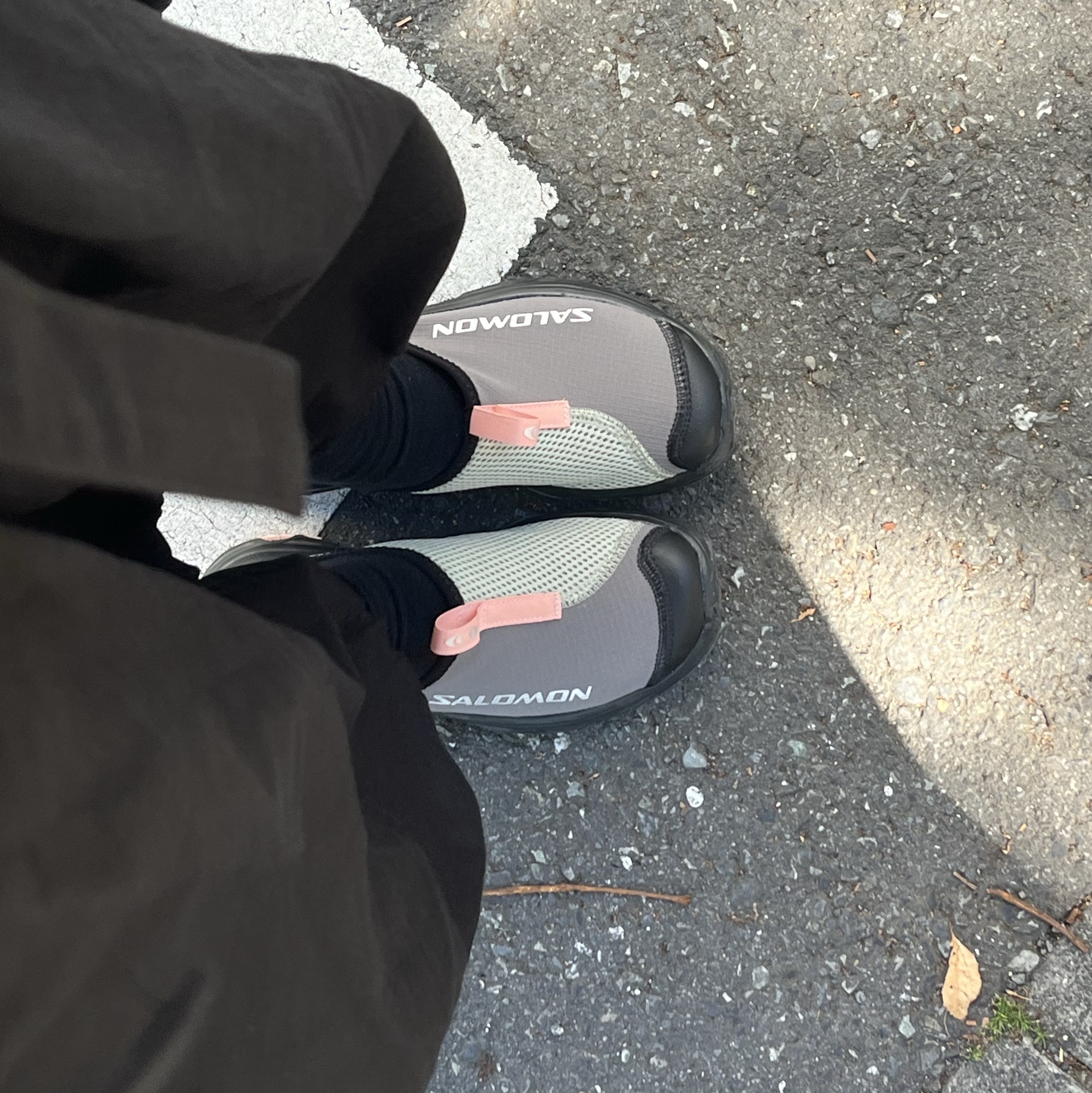 Salomon RX Slide 3.0 Pewter 착용 스타일