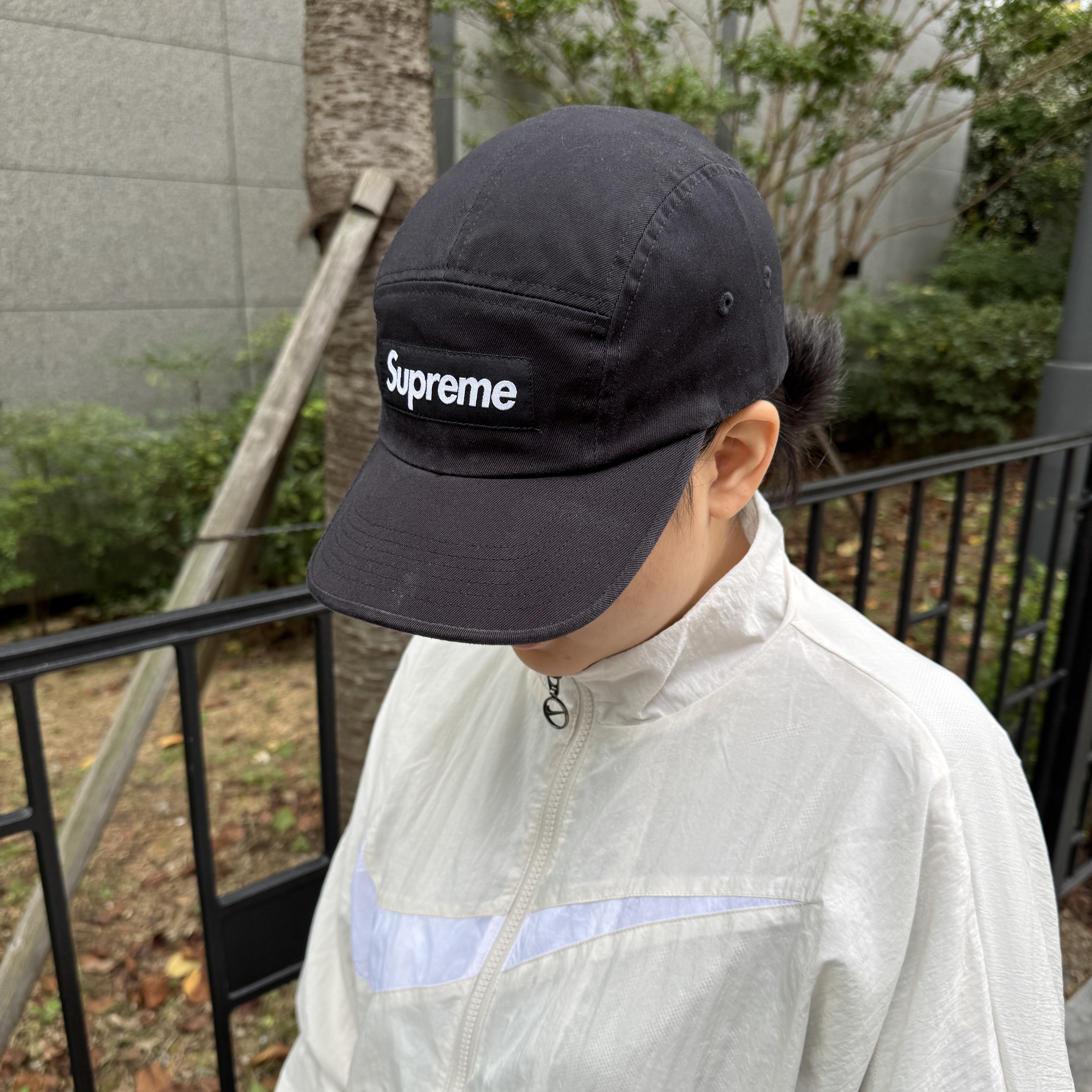 Supreme Washed Chino Twill Camp Cap Green - 24FW, Supreme Washed Chino Twill Camp Cap Black 착용 스타일 - 4
