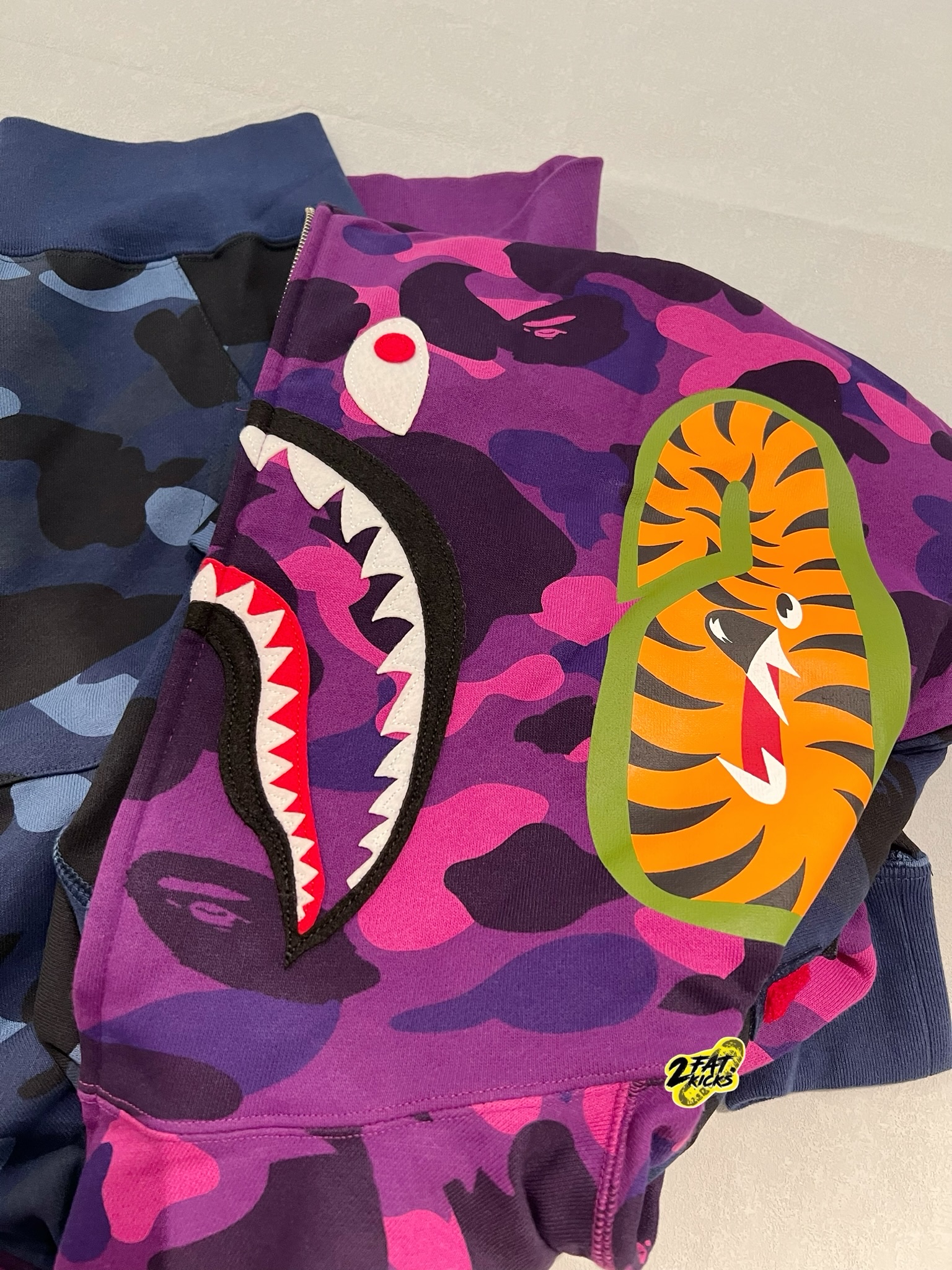 BAPE Color Camo Separate Shark Full Zip Hoodie Black Navy, BAPE Color Camo Separate Shark Full Zip Hoodie Navy Puple 착용 스타일 - 9
