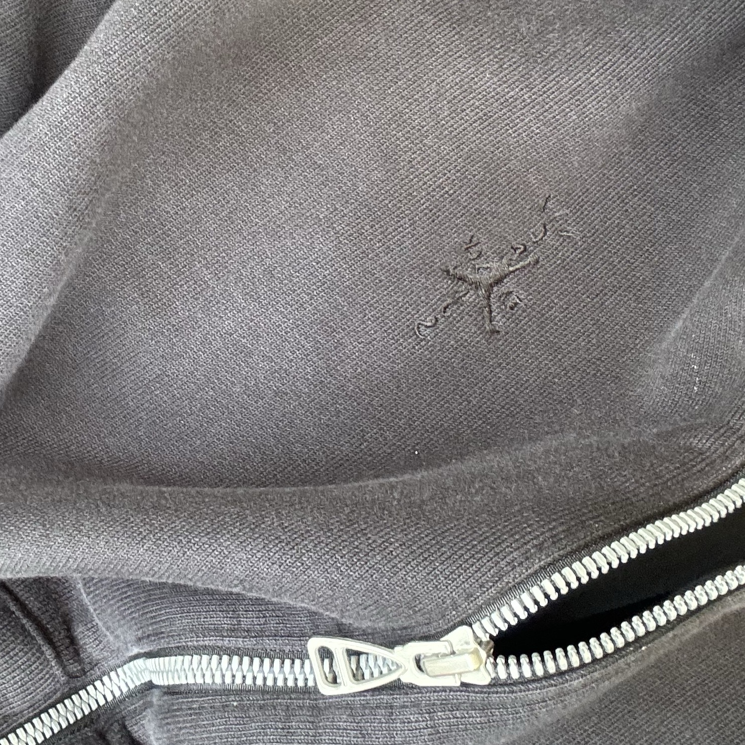 Jordan x Travis Scott Full-Zip Hoodie Black (DZ5500-010) 착용 스타일
