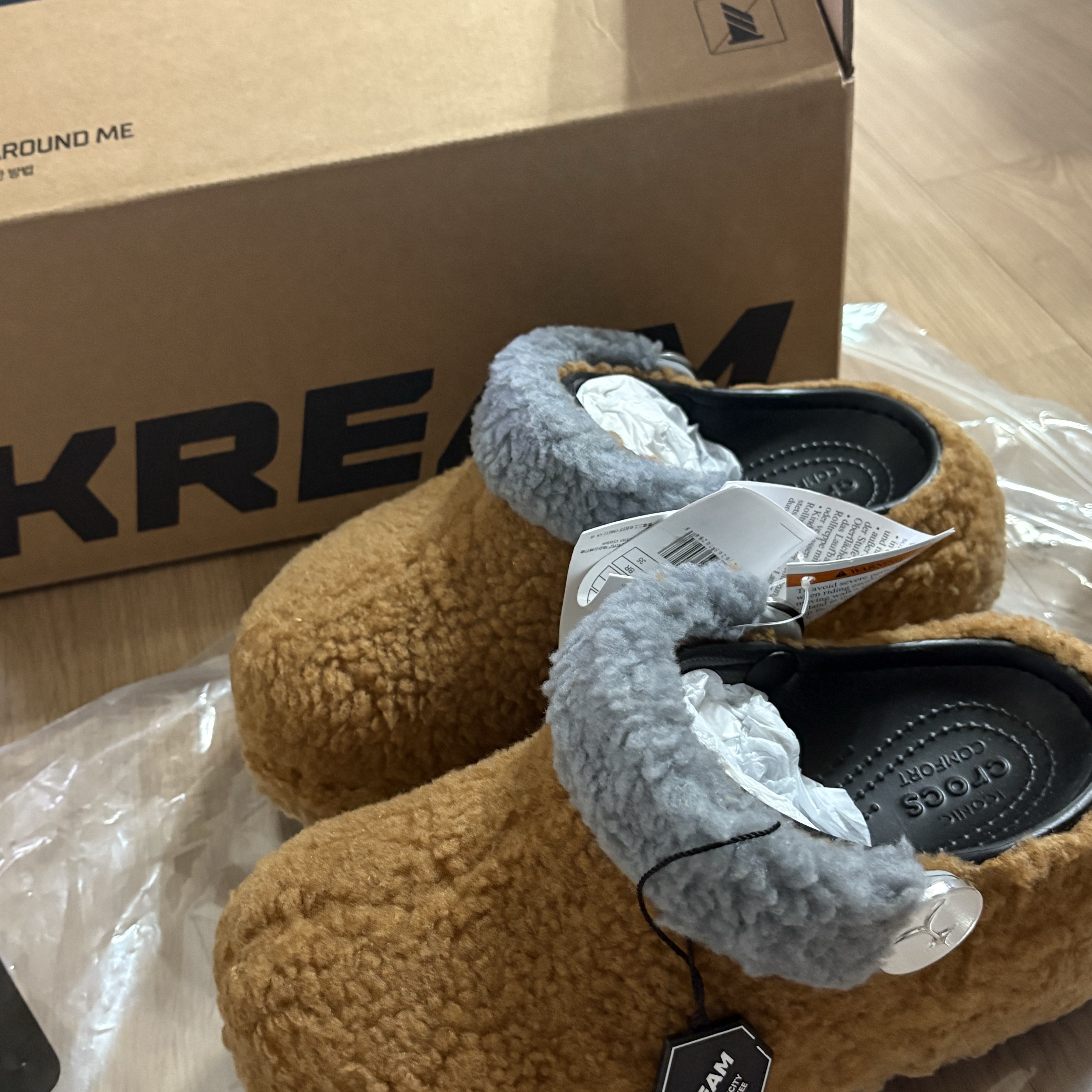 Crocs x Lil Nas X Mega Crush Clog Black Brown 착용 스타일