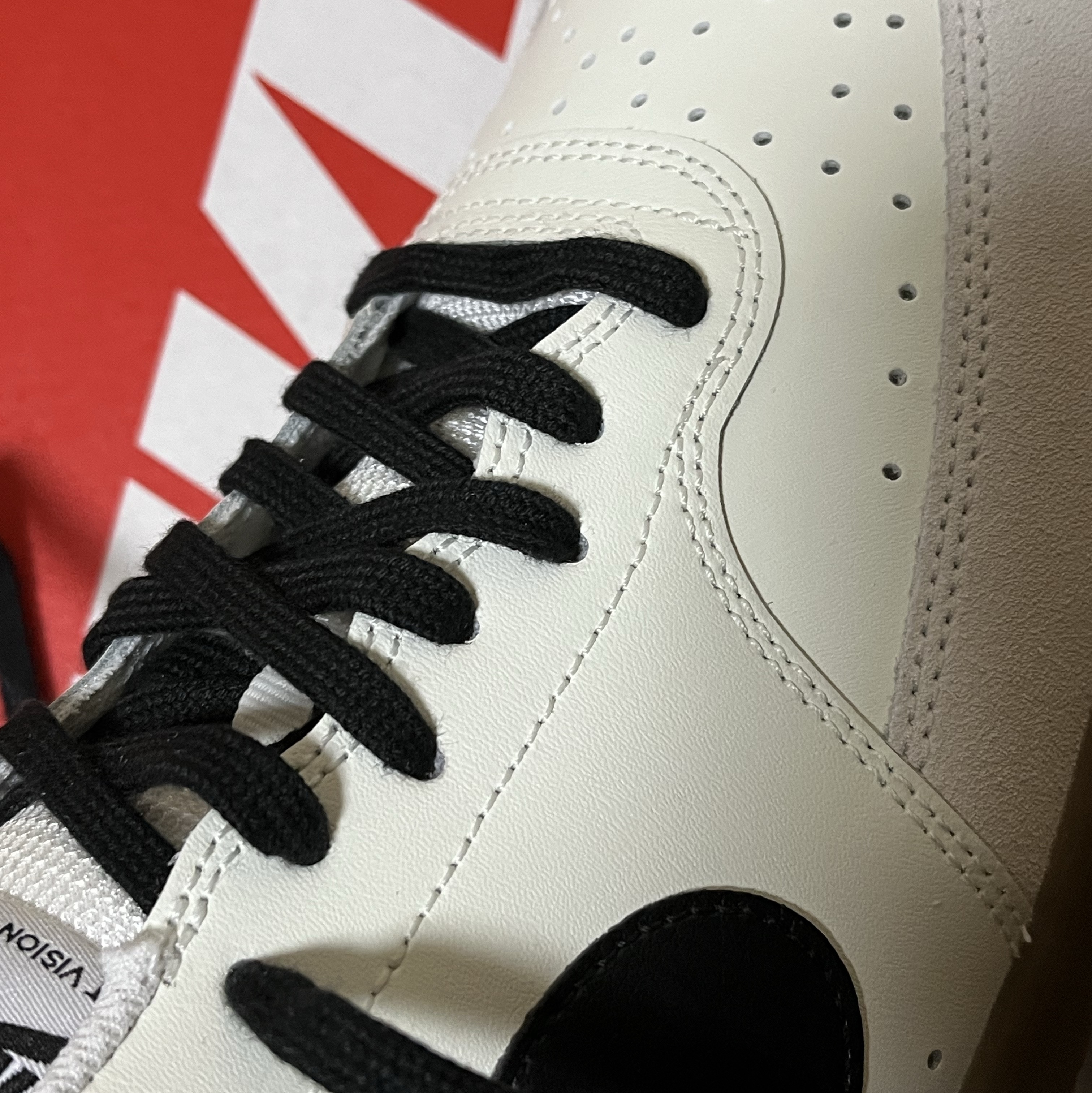 Nike Court Vision Low Sail Light Orewood Brown 착용 스타일