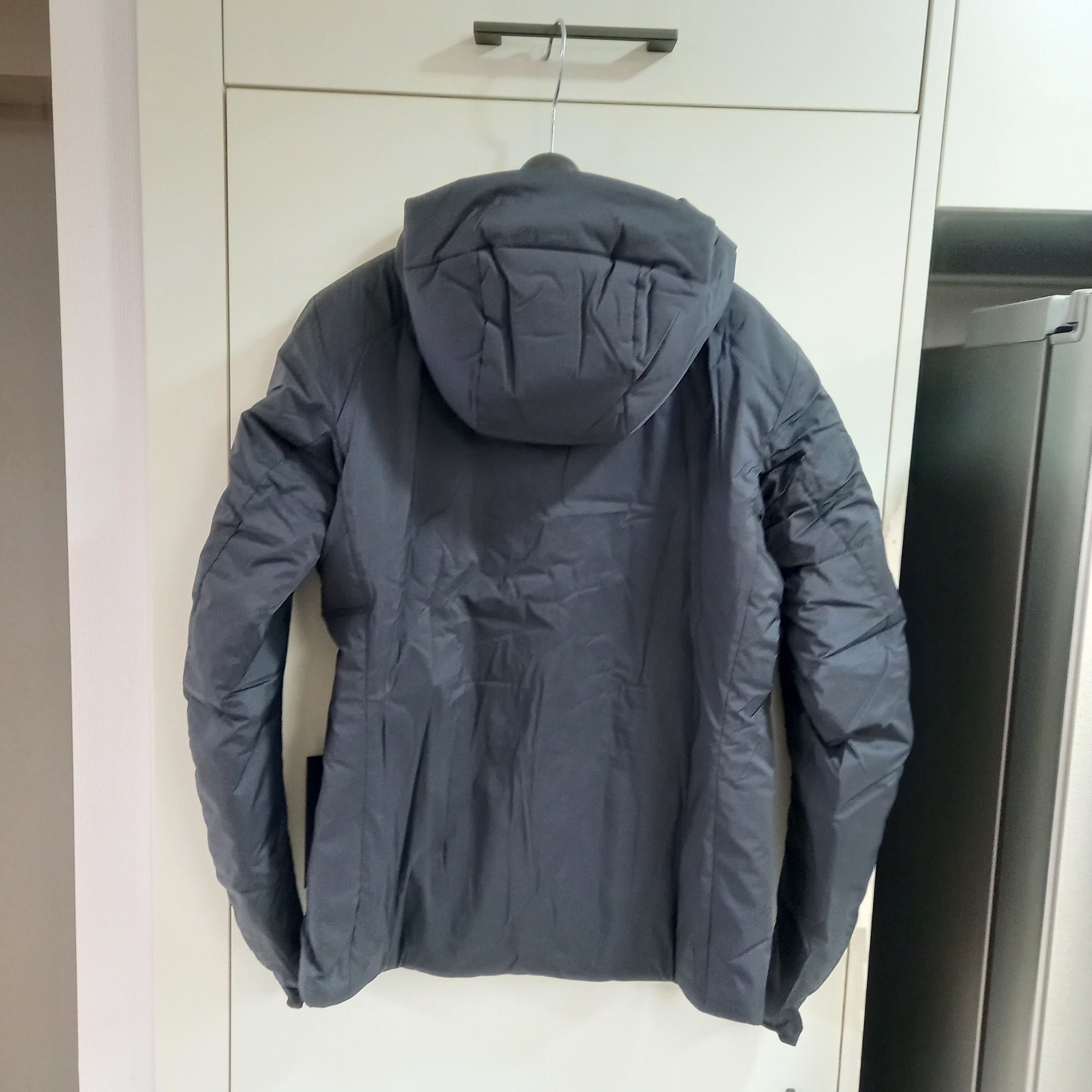 (W) Arc'teryx Atom Heavyweight Hoody Black 착용 스타일 - 2