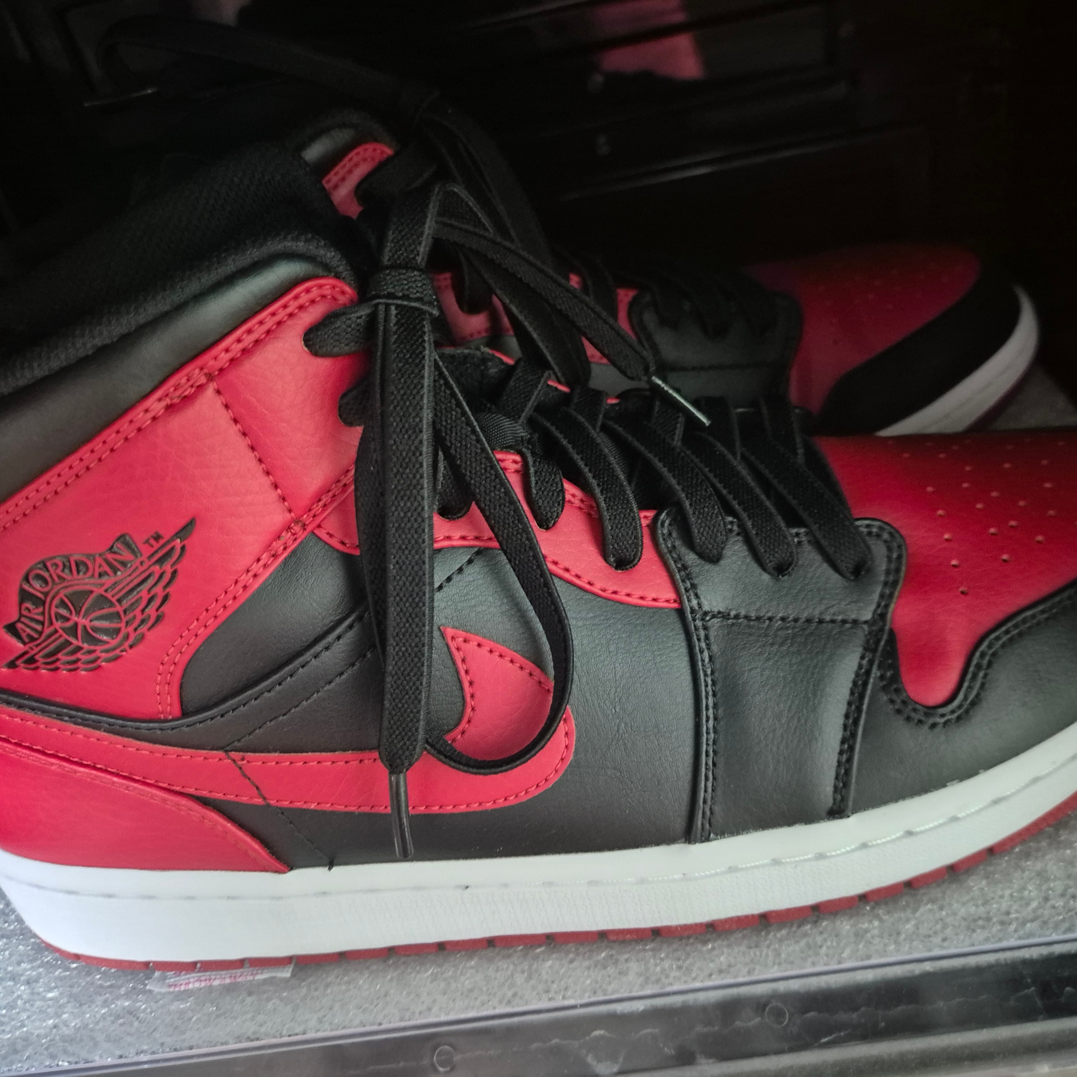 Jordan 1 Mid Bred Banned 2020 착용 스타일