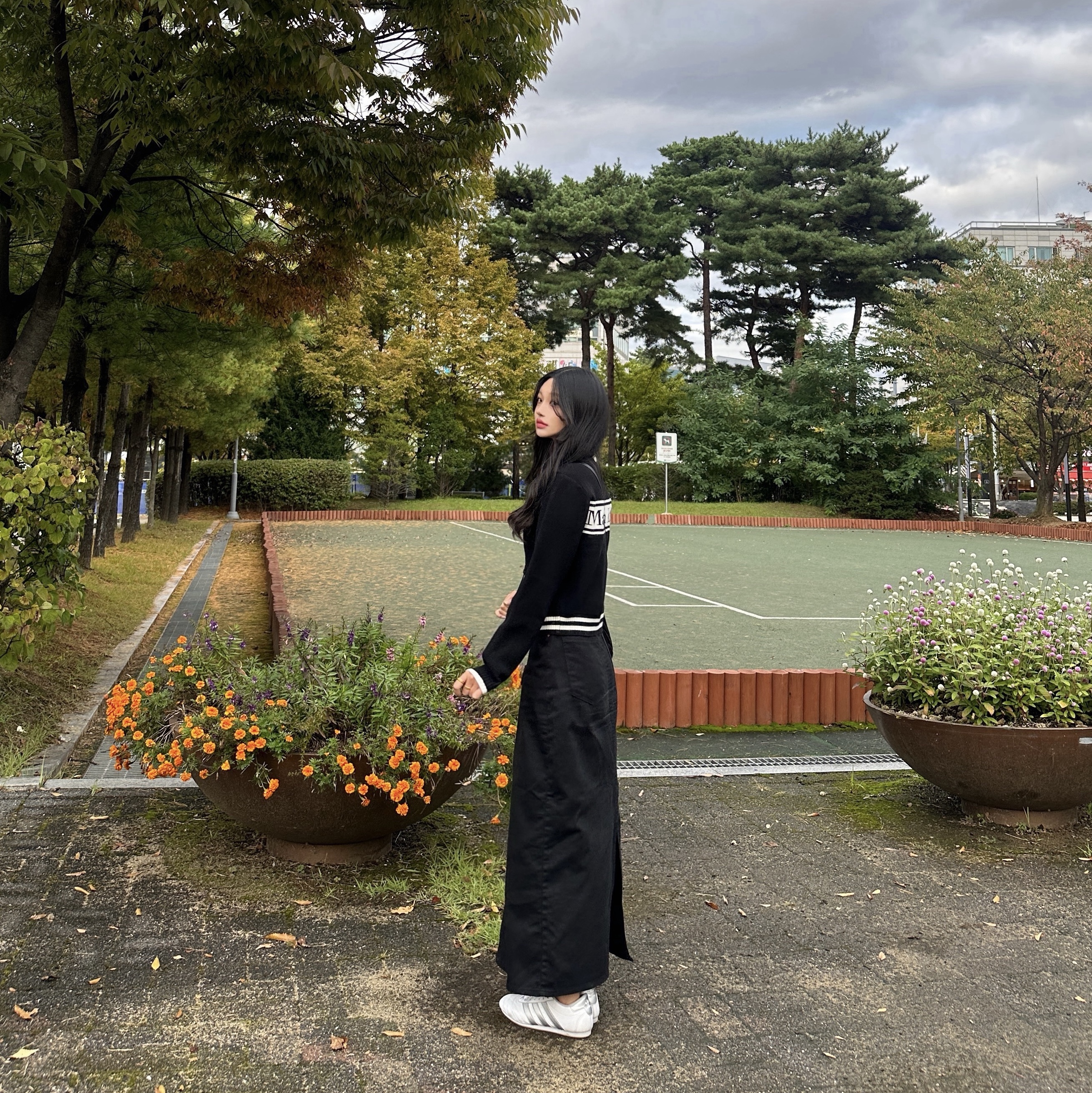 Matin Kim Spell Point Stripe Knit Cardigan Black 착용 스타일