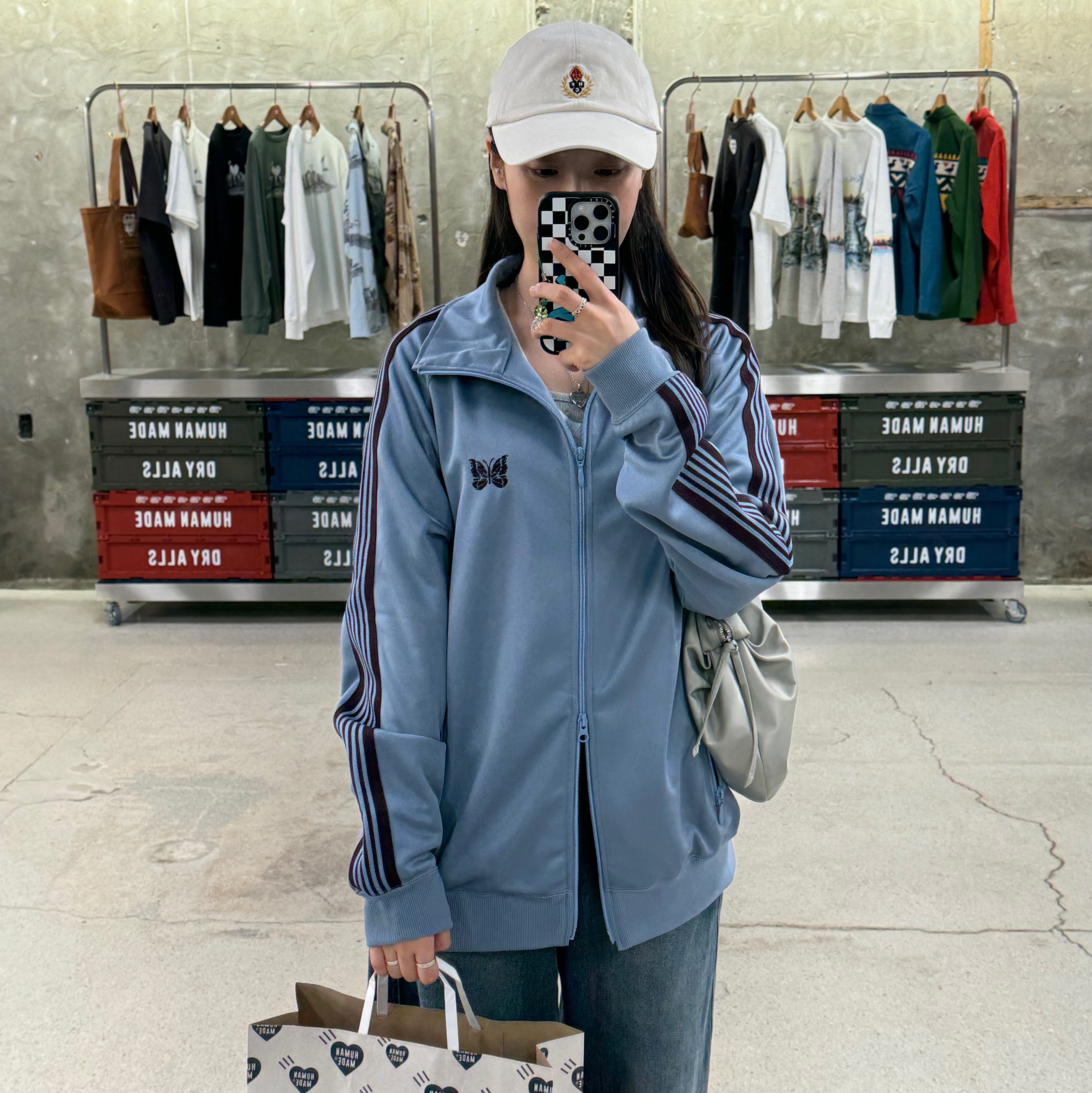 Needles x Freak's Store Track Jacket Poly Smooth Sax Blue, Heritage Floss Crest Twill Washed Cap Off White 착용 스타일