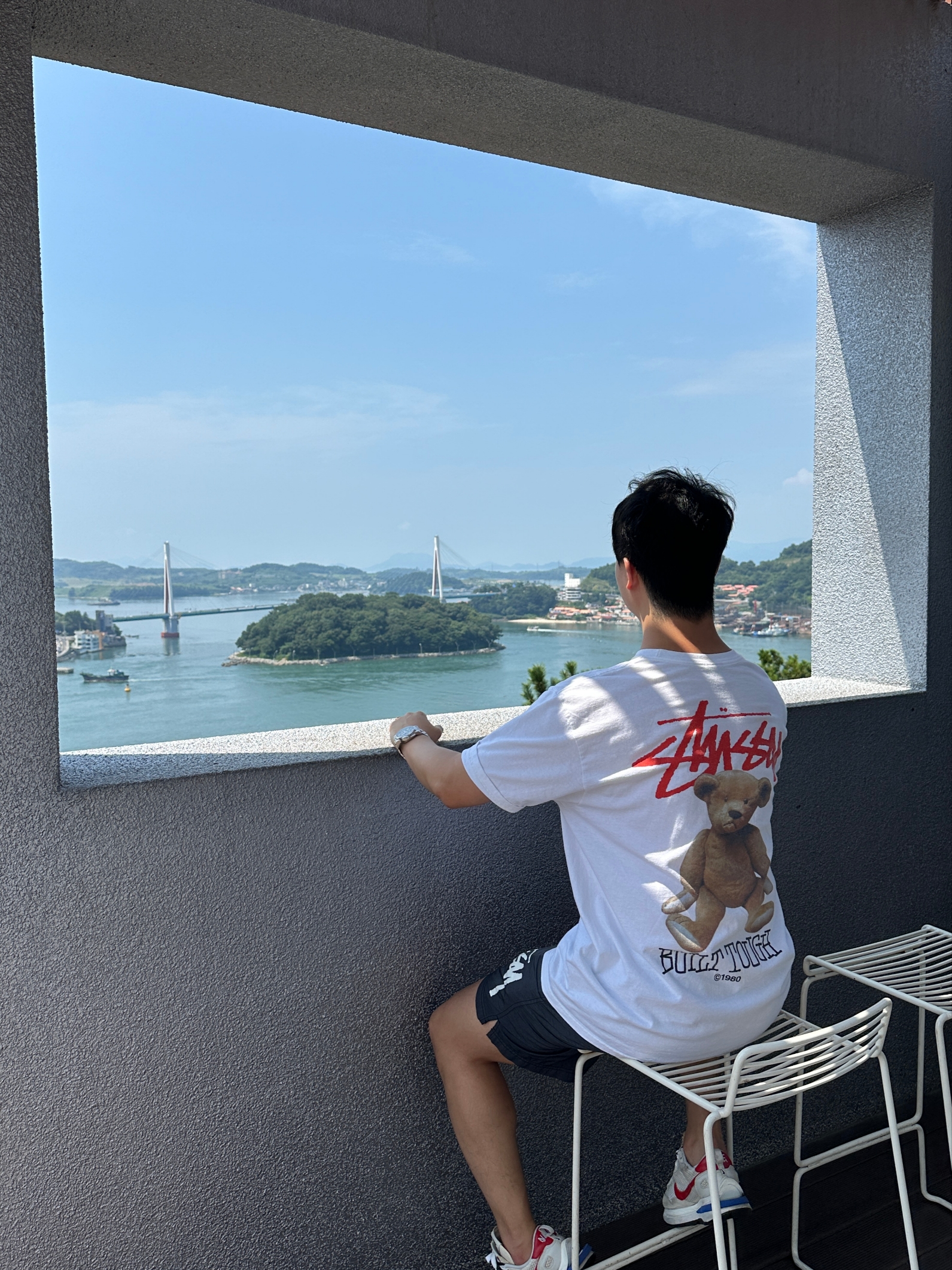Stussy Built Tough T-Shirt White, Nike x Stussy Water Shorts Off Noir 착용 스타일