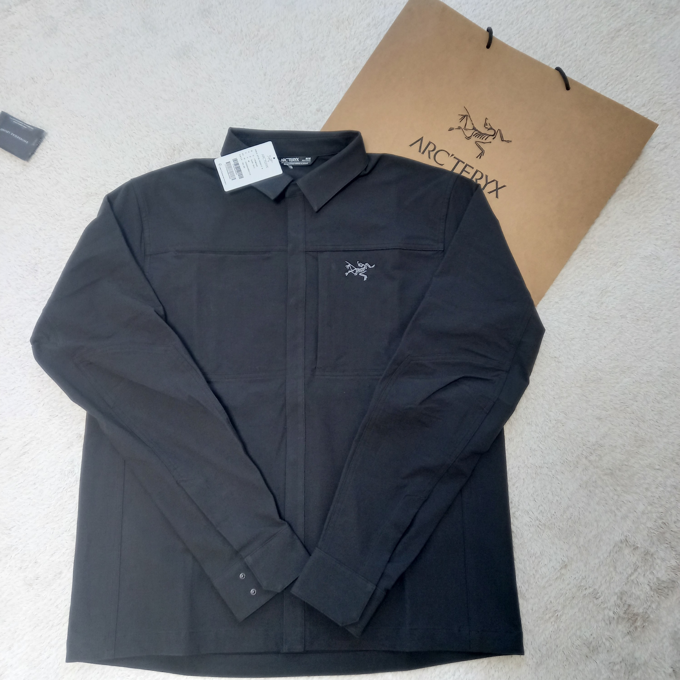 Arc'teryx Cronin Cotton Overshirt Black 착용 스타일 - 7