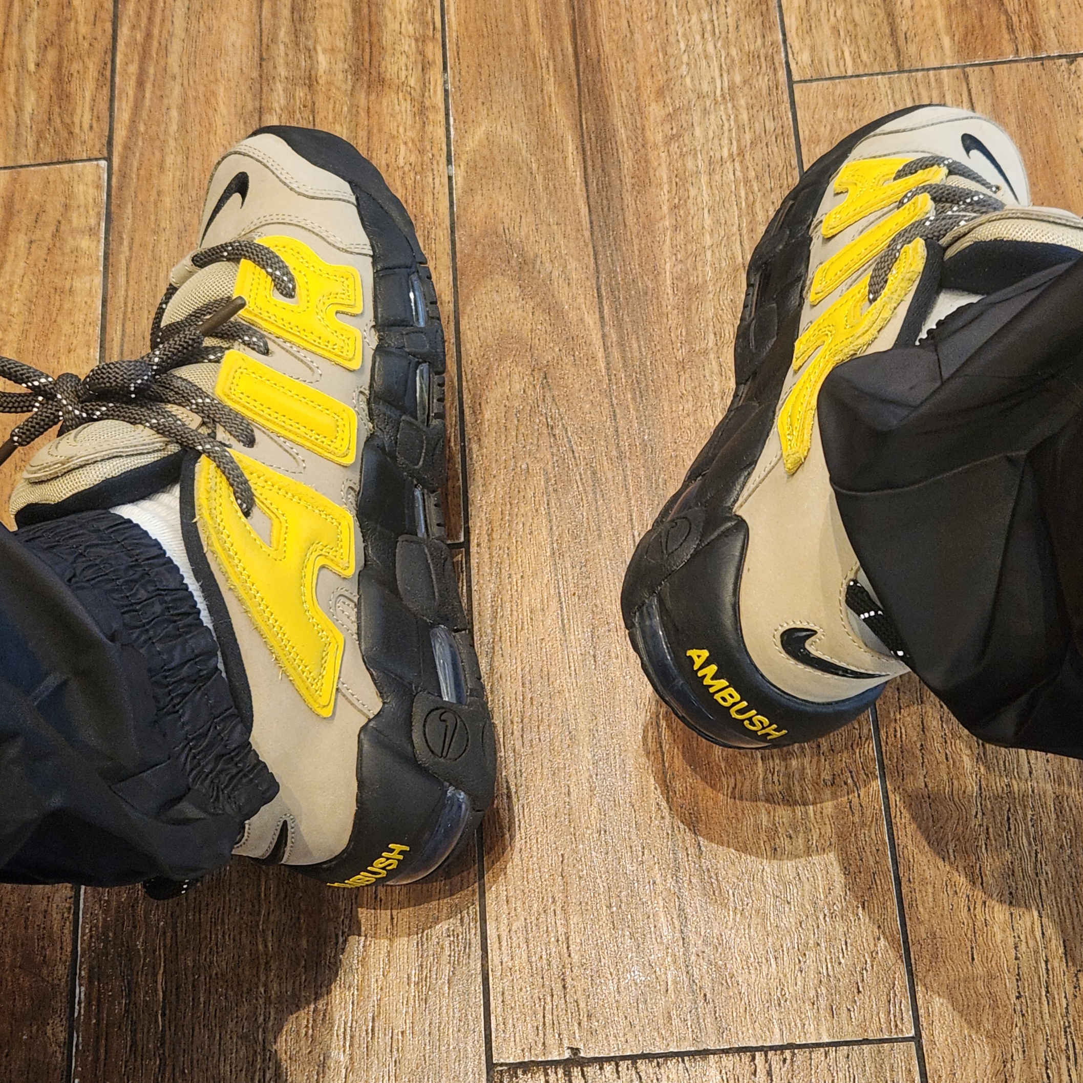 Nike x Ambush Air More Uptempo Low Vivid Sulfur and Limestone 착용 스타일