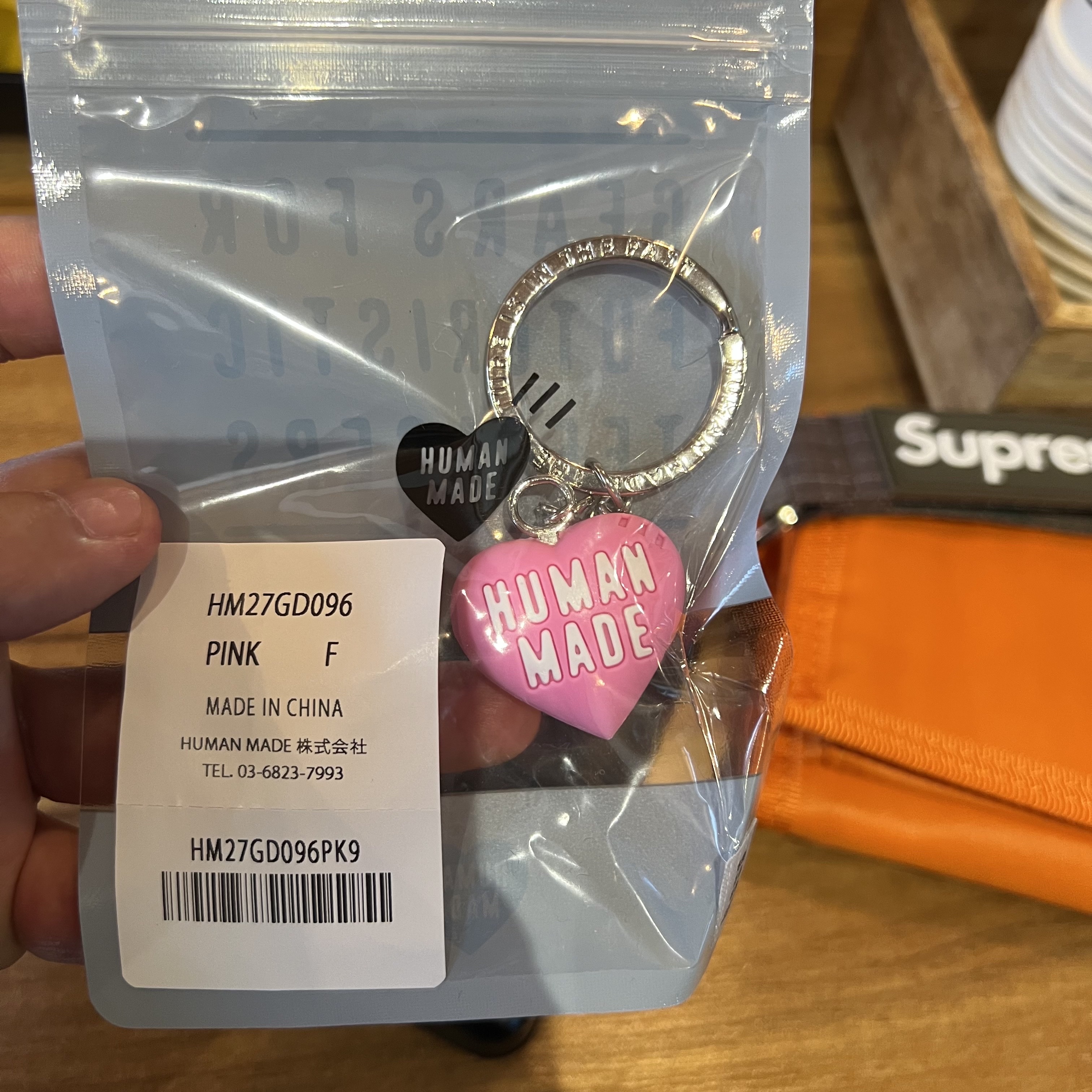 Human Made Heart Rubber Key Chain Pink 착용 스타일