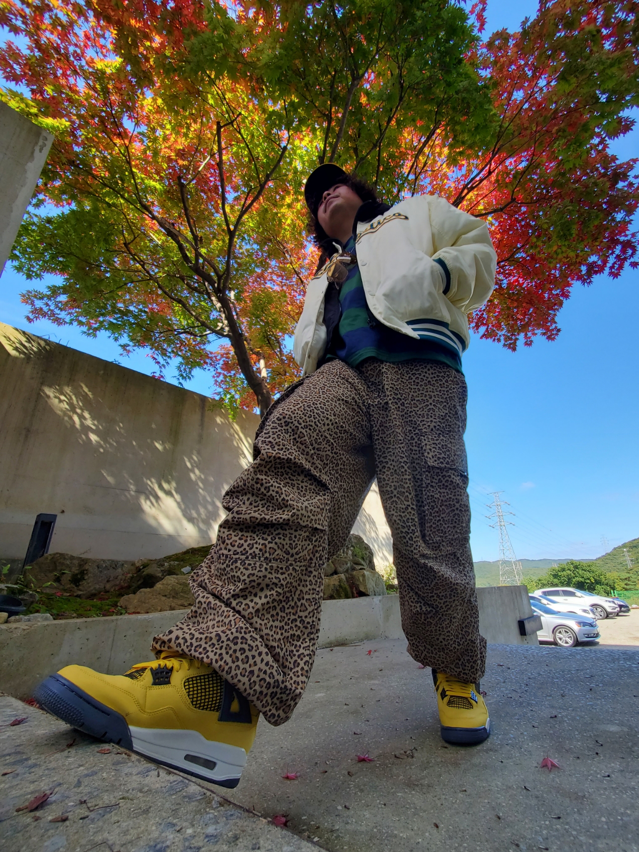 Jordan 4 Retro Tour Yellow 착용 스타일 - 3