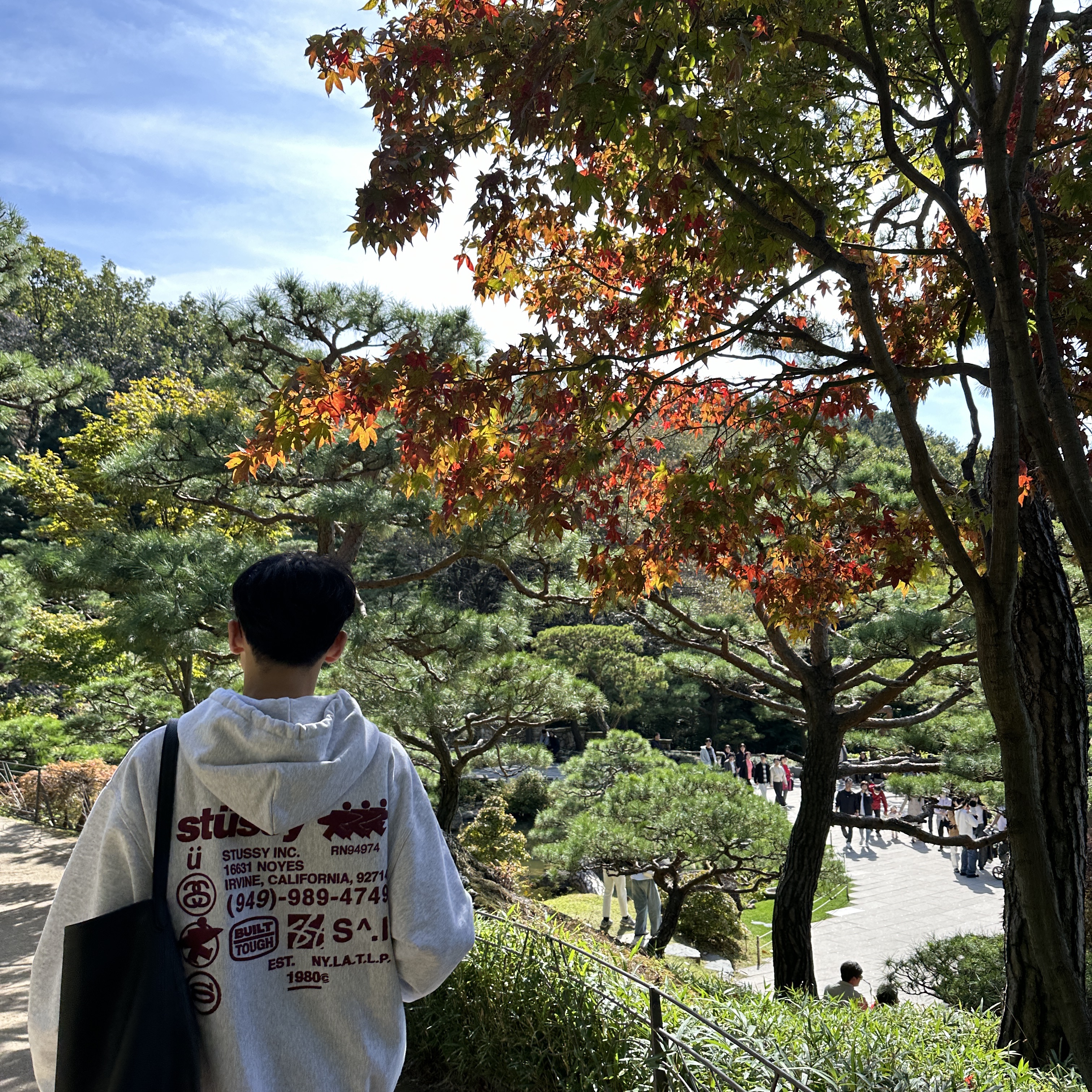 Stussy DNA Zip Hoodie Ash Heather 착용 스타일